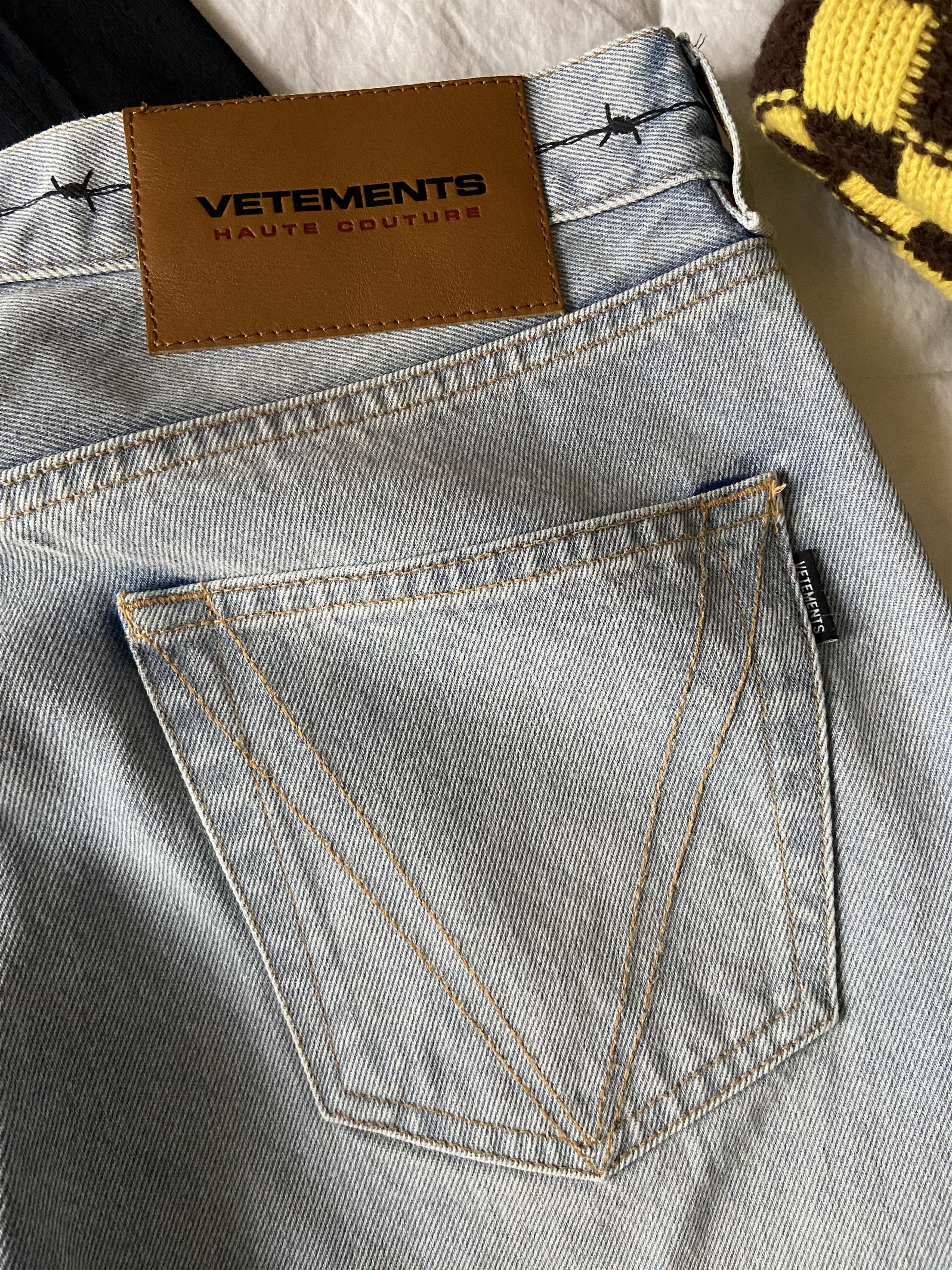 Vetements Vetements tattoo star light blue straight denim Size US 32 / EU 48 - 5 Thumbnail