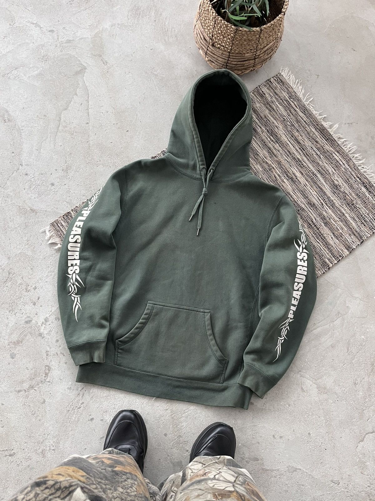 Vintage Rare Pleasures Green Hoodie Sleeve Logo Y2K sk8