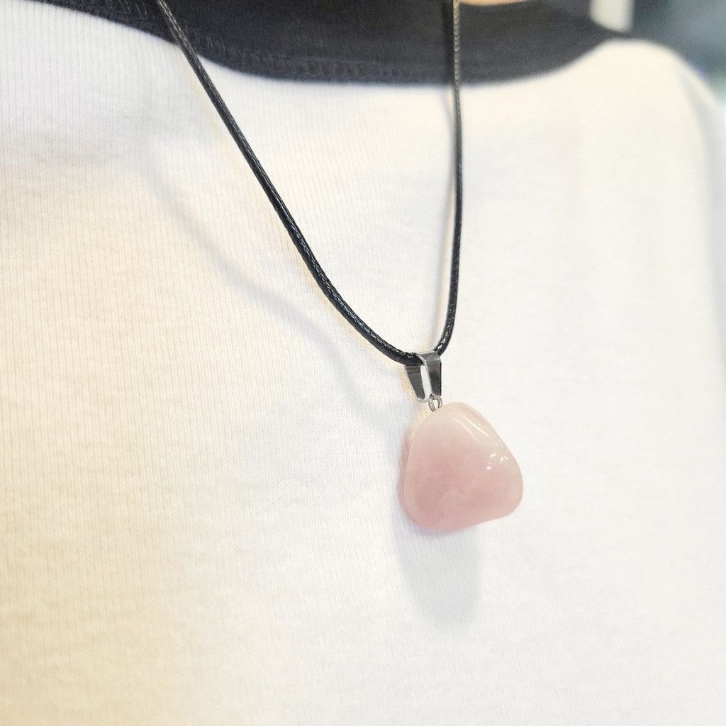 Handmade Natural Rose Quartz Crystal Pendant Necklace Size ONE SIZE - 2 Thumbnail