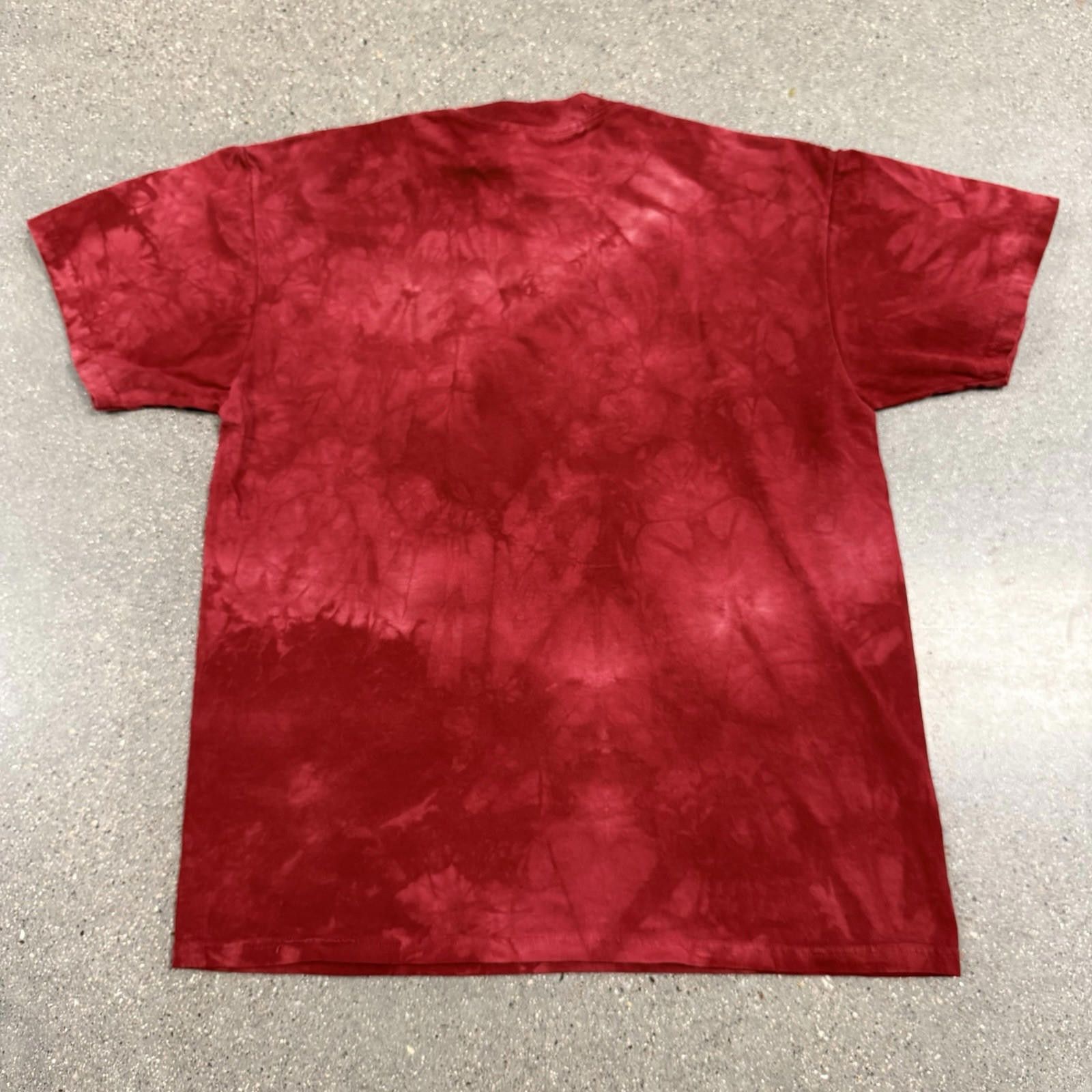 The Mountain Dean Russo 9 Lives Cat T-Shirt Red Tie-Dye Sz M Size US M / EU 48-50 / 2 - 5 Thumbnail