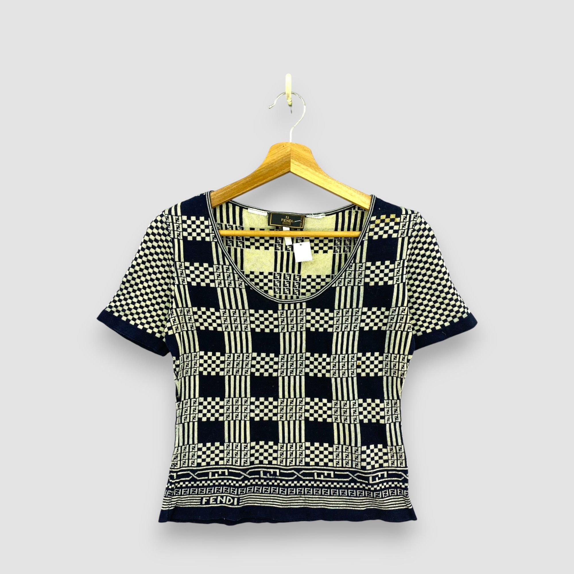Japanese Brand Vintage 90s Fendi Short Sleeve Tops Knit Monogram Sweater Size XXS / US 00 / IT 34 - 1 Thumbnail