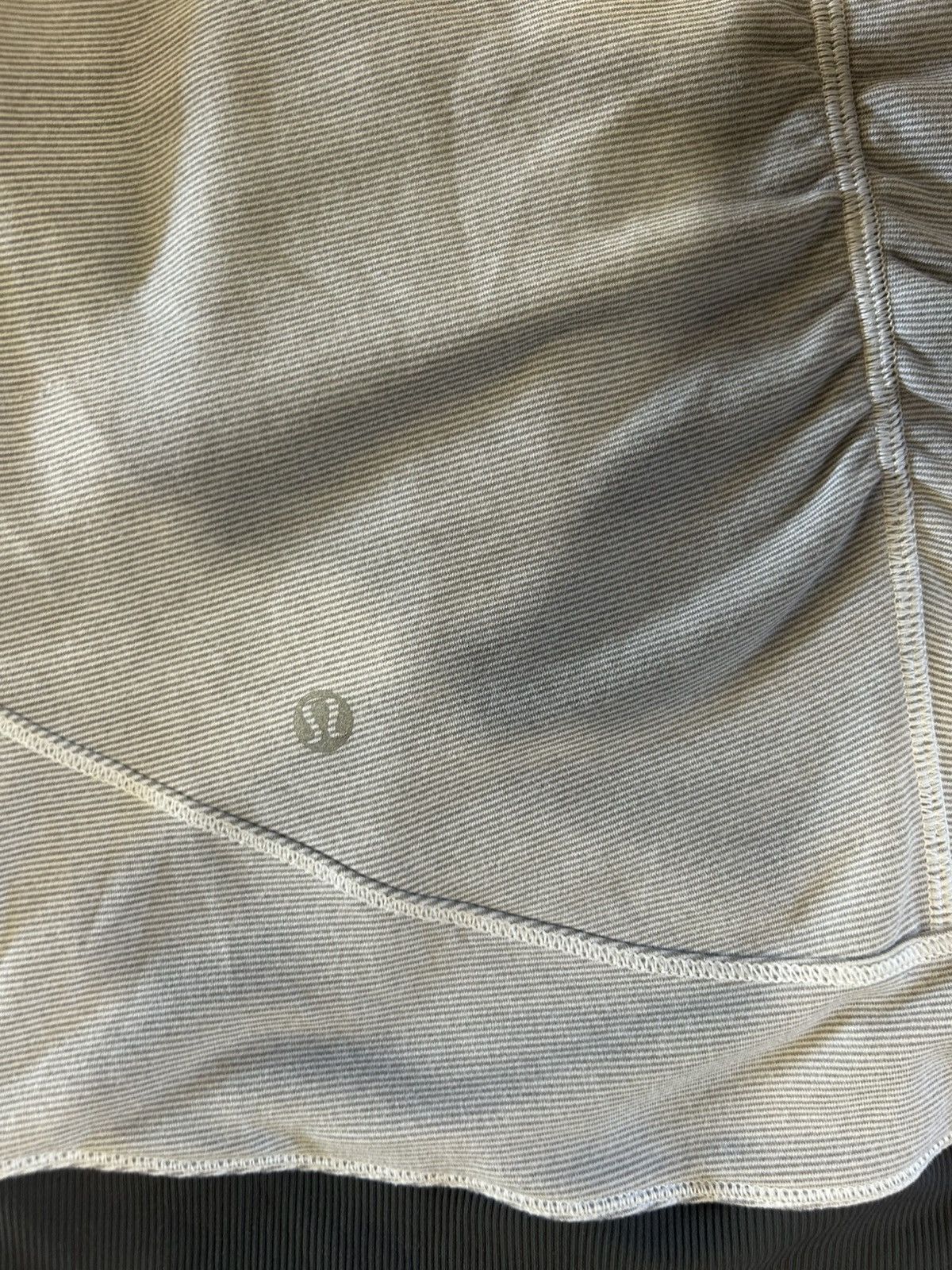 Lululemon lululemon Light Gray Hooded Pullover w Ponytail Hood Size S / US 4 / IT 40 - 5 Thumbnail