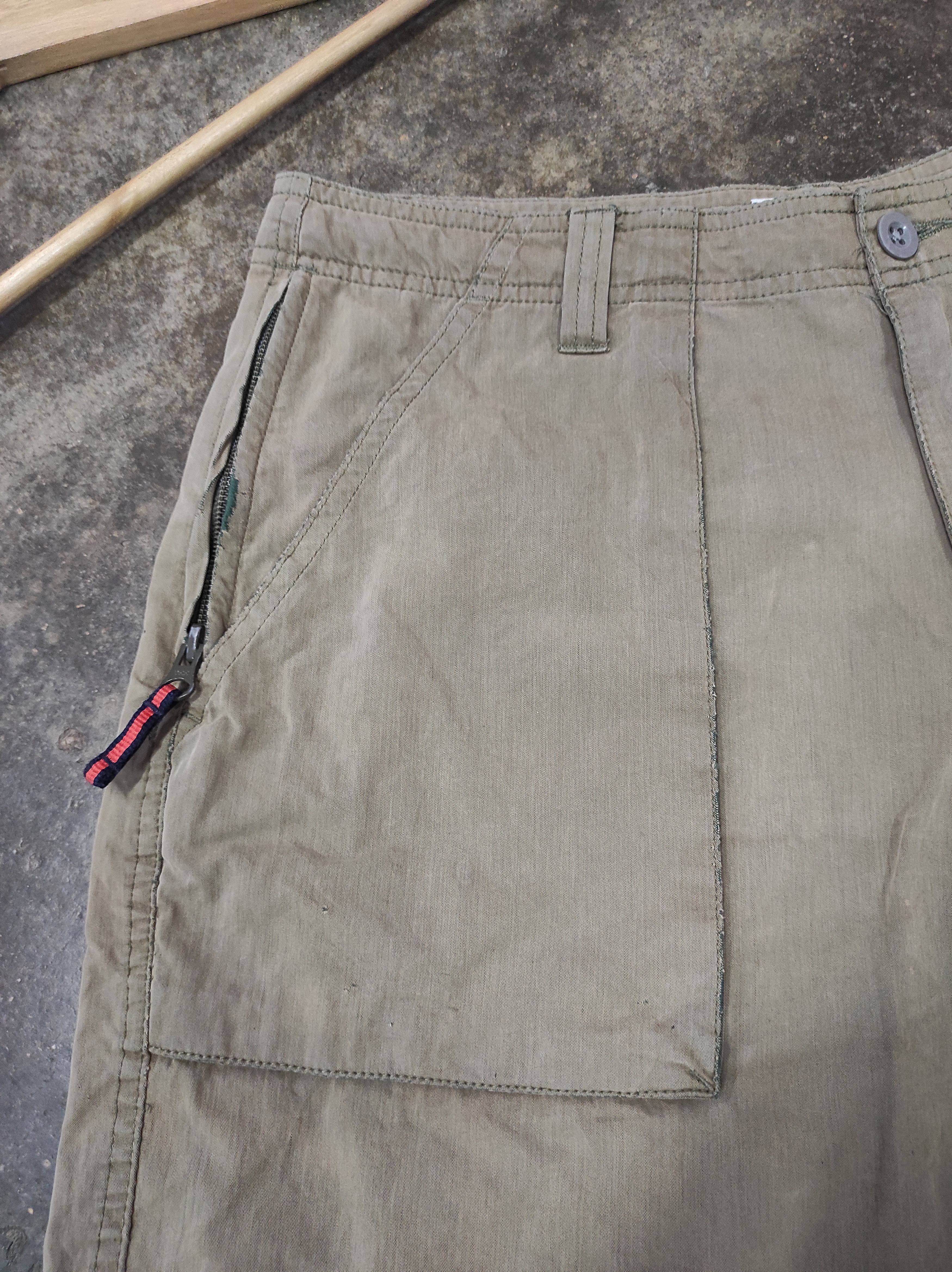Gap DISTRESSED GAP CARGO SHORT PANTS Size US 31 - 5 Thumbnail