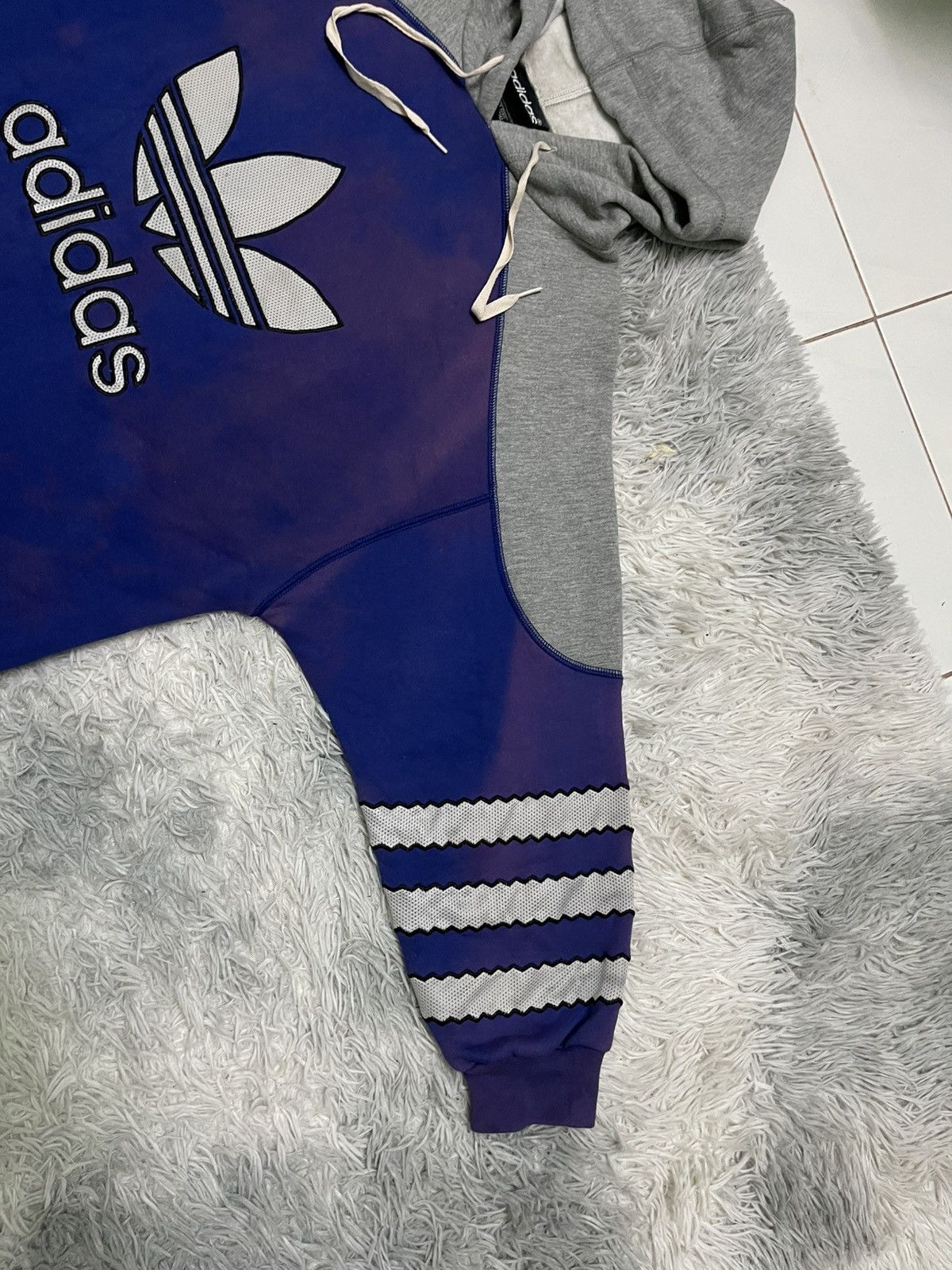 Adidas 90s ADIDAS EMBROIDERY BIG LOGO HOODIE FADED Size US L / EU 52-54 / 3 - 3 Thumbnail