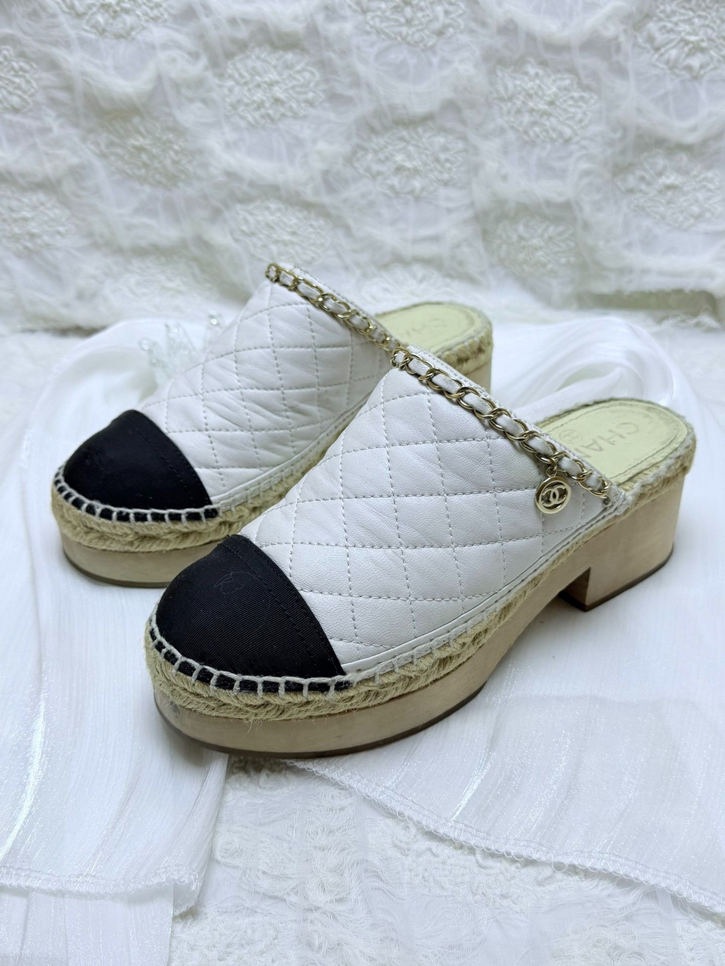 Chanel Chanel Quilted Multi Sandals us_7 Women Size US 7 / IT 37 - 1 Thumbnail