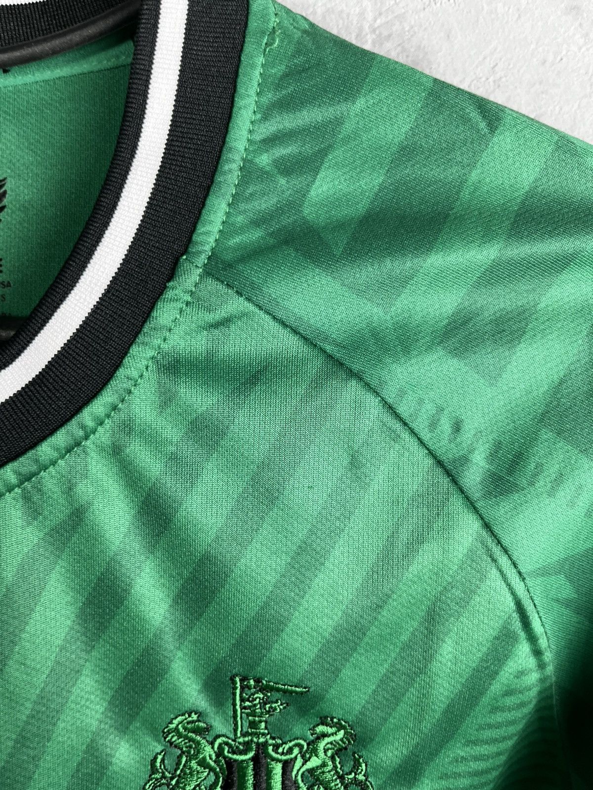Vintage Castore Newcastle 2023-2024 Home Jersey Size US S / EU 44-46 / 1 - 8 Thumbnail