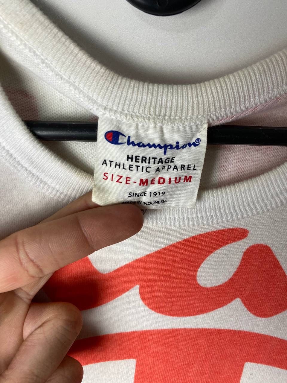 Vintage Champion vintage t-shirts size M Size US M / EU 48-50 / 2 - 7 Thumbnail