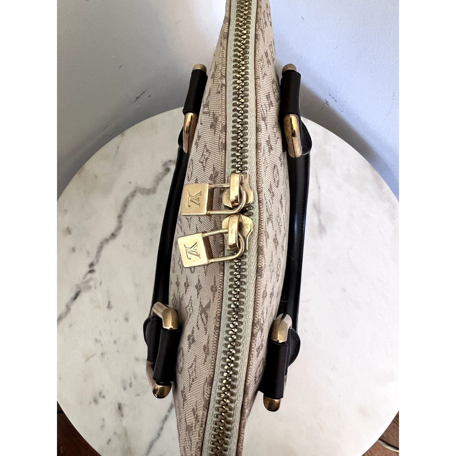 Louis Vuitton AUTHENTIC 2001 Louis Vuitton Monogram Alma Haut in Brown Size ONE SIZE - 3 Thumbnail