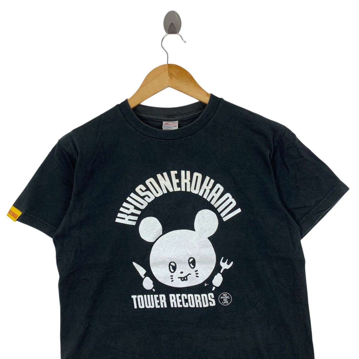Japanese Brand KYUSO NEKOKAMI Tower Records Japanese Band Tshirt Size US S / EU 44-46 / 1 - 2 Thumbnail