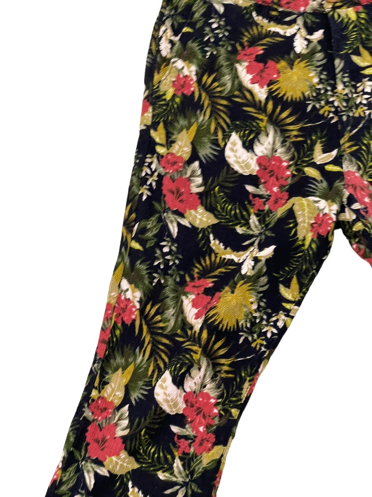 Japanese Brand Florals Hemp Rage Blue Cropped Pant Regular 7🟦0 Size US 31 - 4 Thumbnail