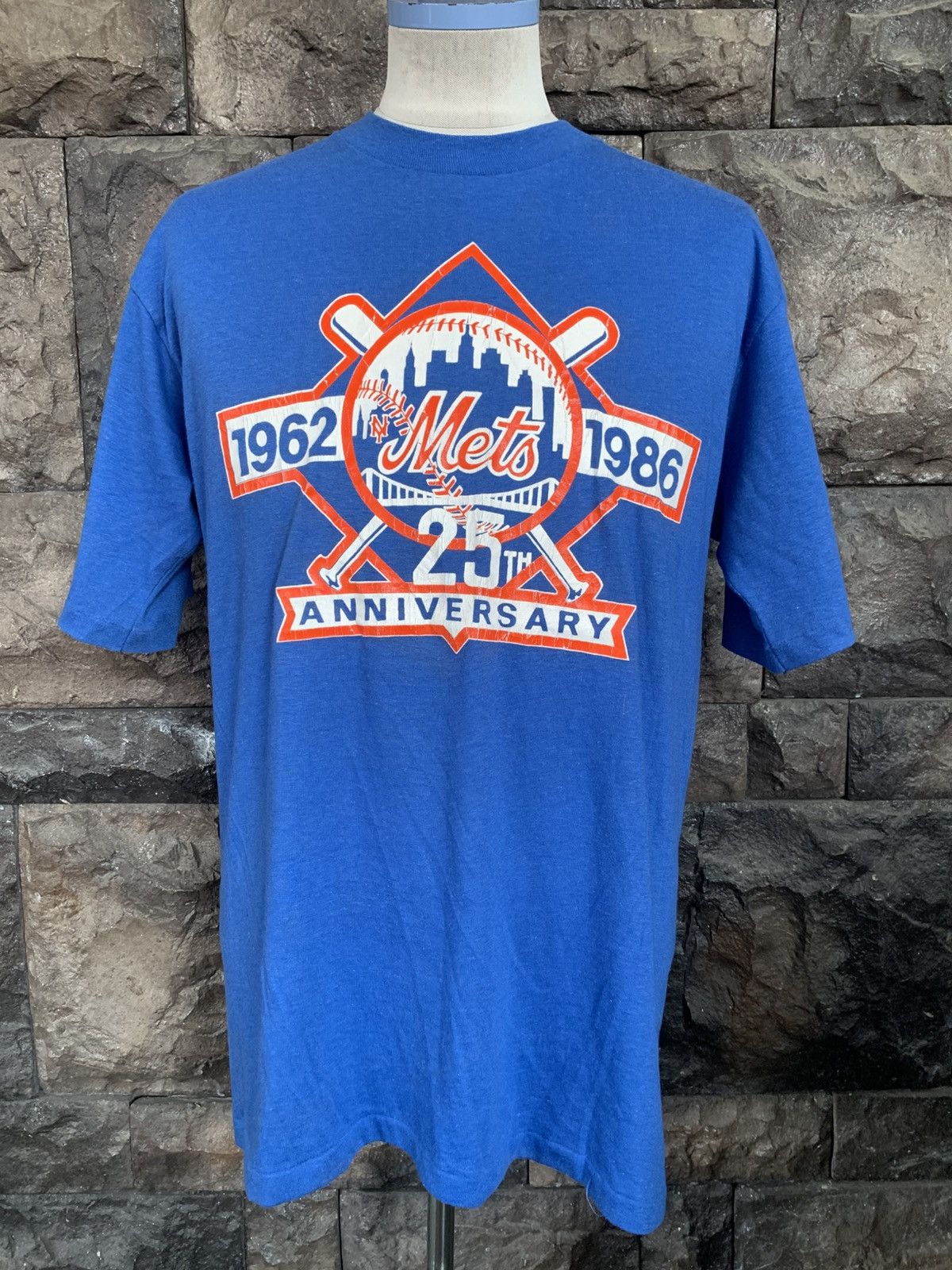 MLB Vintage 80s New York Mets 25th Anniversary MLB T shirt Size US XL / EU 56 / 4 - 1 Thumbnail