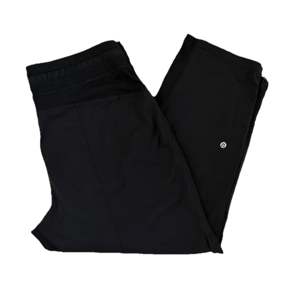 Lululemon Dance Studio Mid-Rise Cropped 25”Pant Black Size 6, Women's