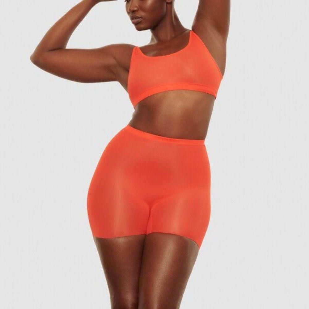 Designer CT1190a SKIMS JELLY SHEER SHORT IN POPPY Size ONE SIZE - 1 Thumbnail