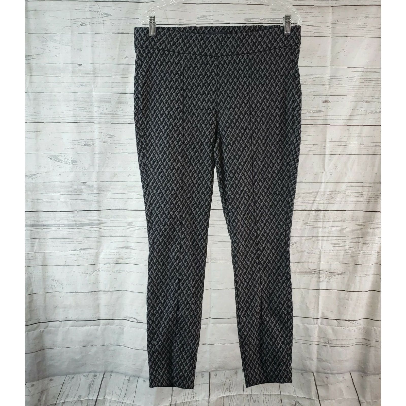 NYDJ VINTAGE? No, NYDJ Women's Basic Legging in Printed Jersey Sz 10 Blue Gray Pull On Mid Rise Geometric Leggings Womens 10 Blue Gray NYDJ Size L / US 10 / IT 46 - 2 Thumbnail