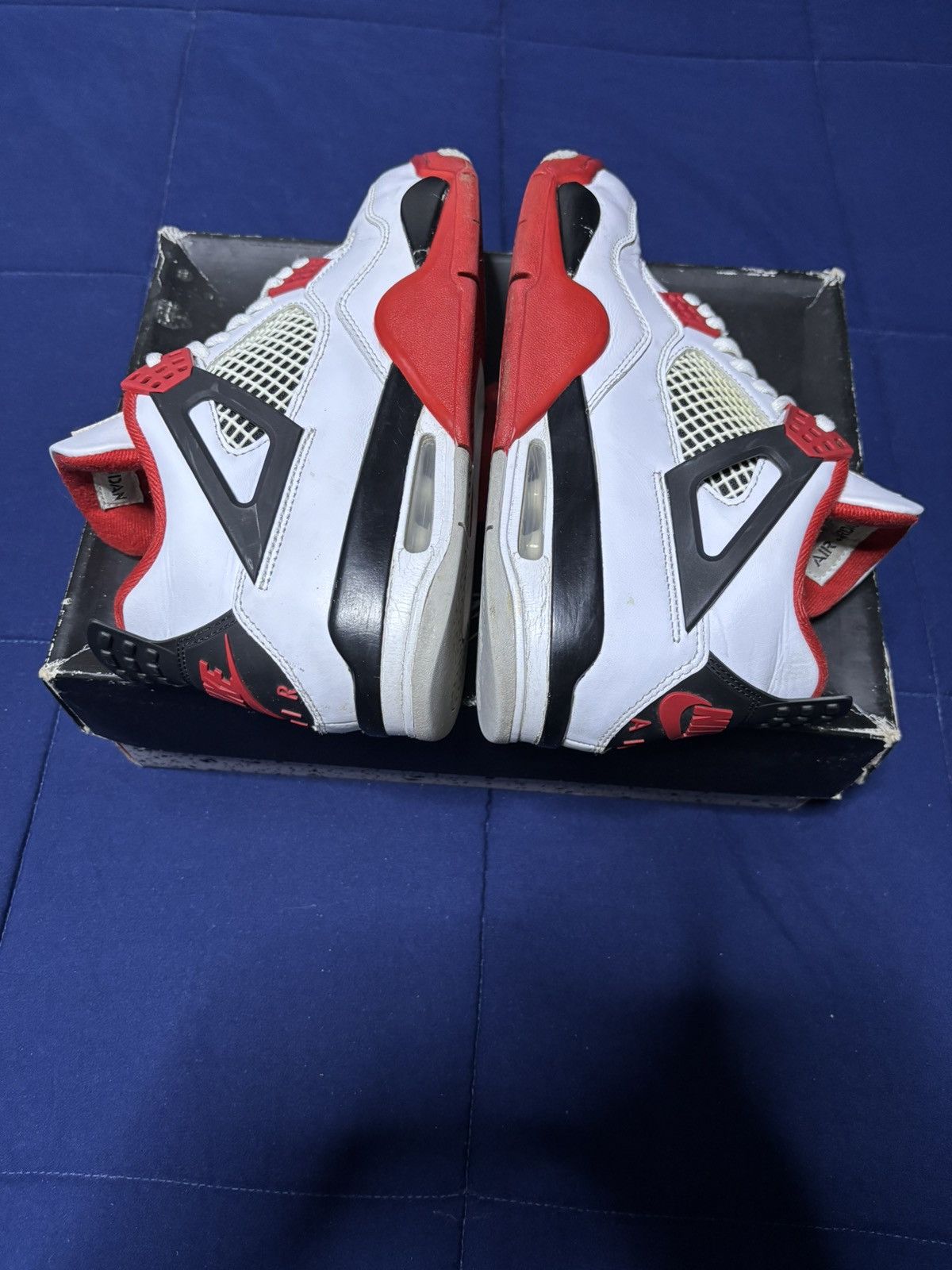 Jordan Brand Jordan 4 Retro OG Fire Red 2020 Size 8 Size US 8 / EU 41 - 3 Thumbnail