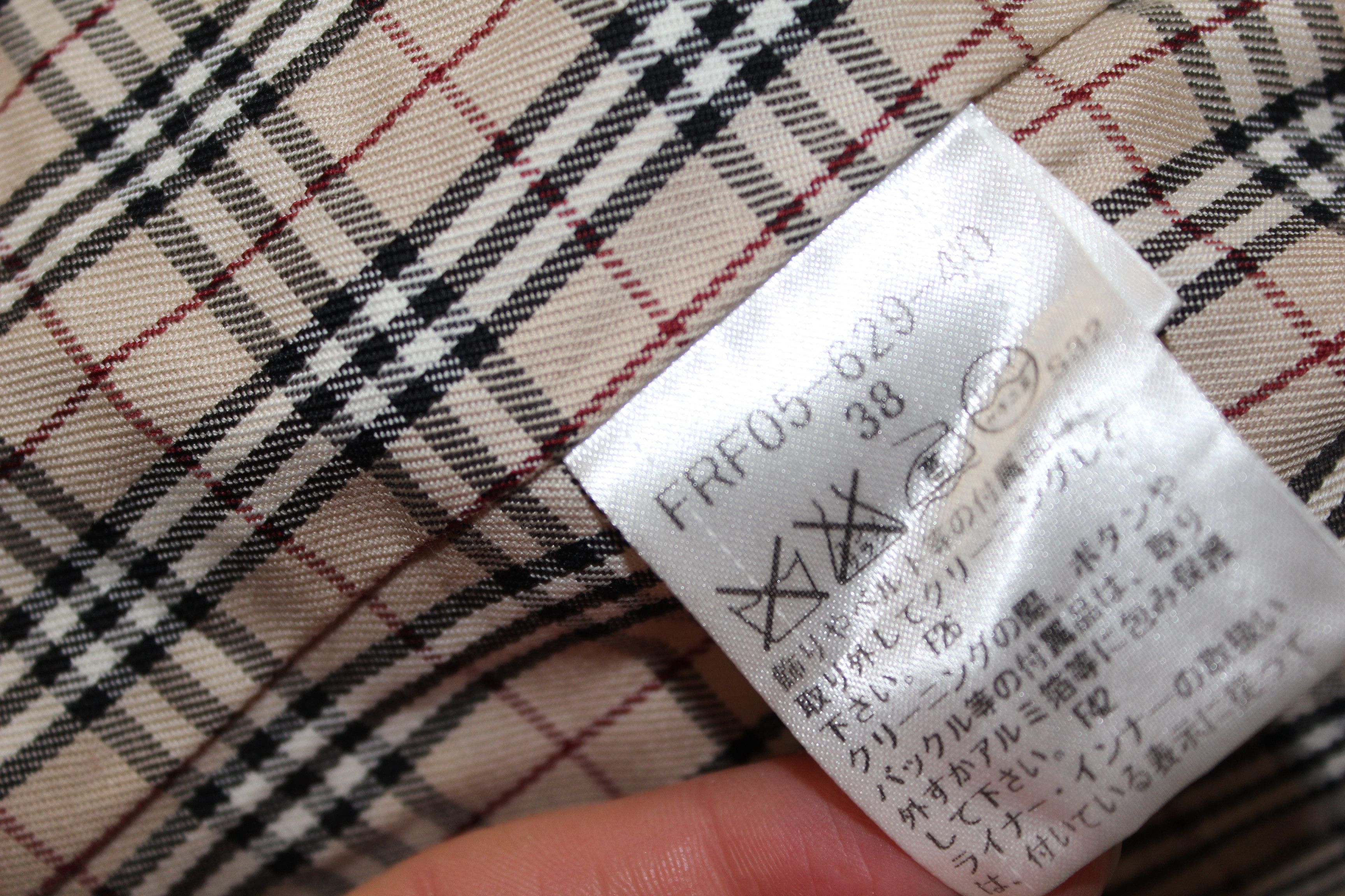 Burberry WOMEN'S BURBERRY Vintage Trench Coat Size M/L Size S / US 4 / IT 40 - 6 Thumbnail