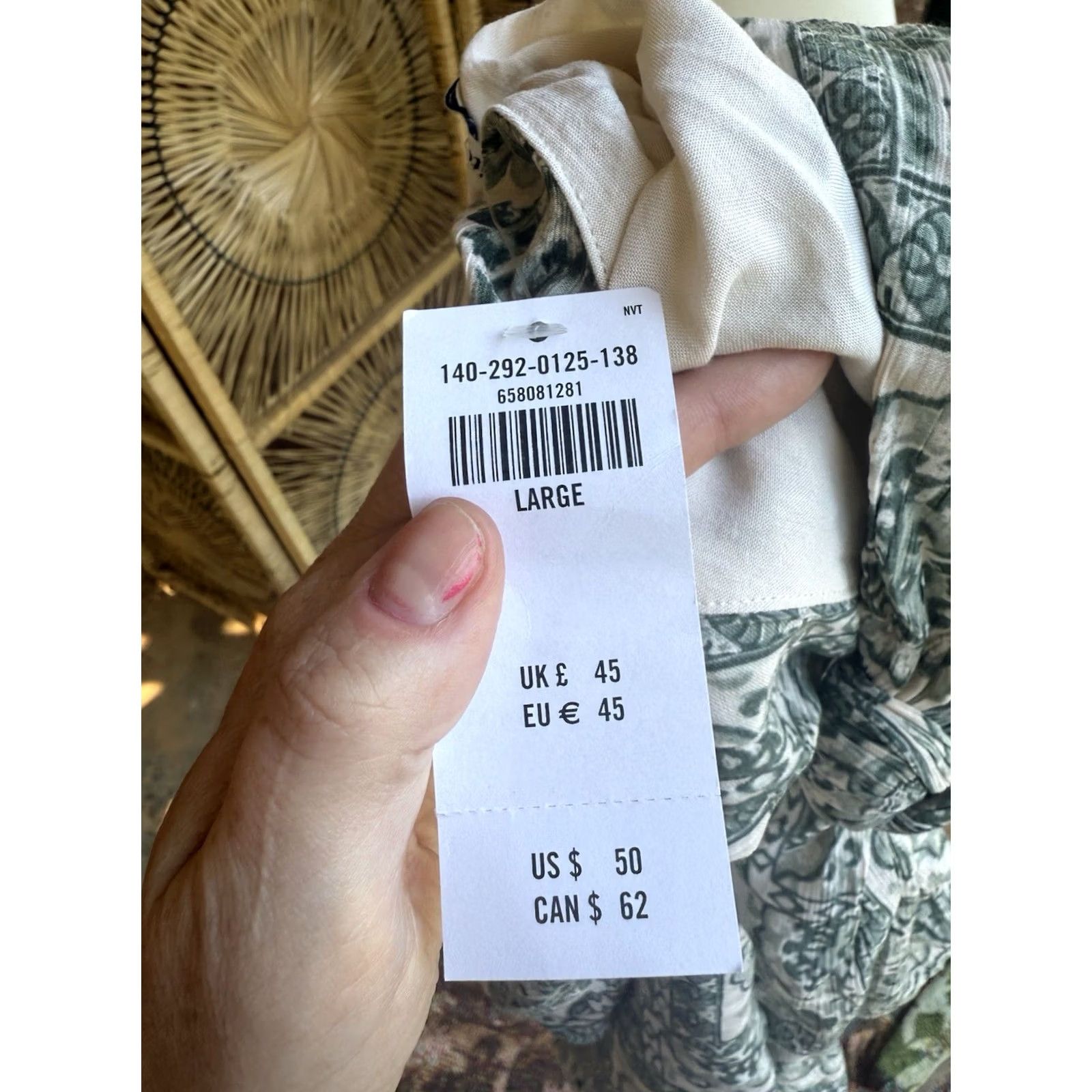 Abercrombie & Fitch Abercrombie & Fitch Women’s Tank Top L Green White Asymmetrical Crinkle Boho Shirt Womens Size L / US 10 / IT 46 - 4 Thumbnail