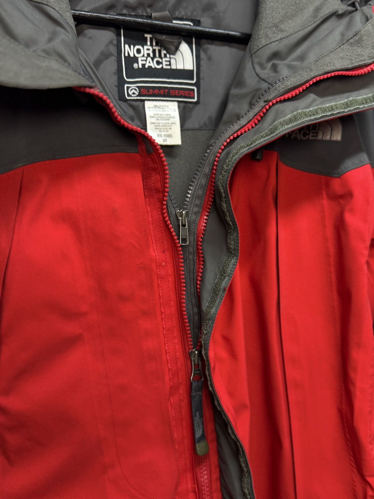 The North Face Vintage The north Face Gore-Tex Red Outdoor Arcteryx Style Size US M / EU 48-50 / 2 - 16 Thumbnail