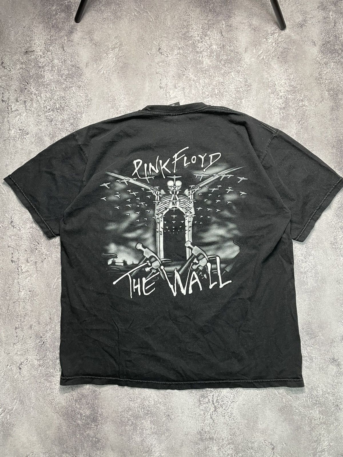 Pink Floyd OG Archive Vtg Y2K Pink Floyd The Wall Tee Shirt XL Size US XL / EU 56 / 4 - 5 Thumbnail