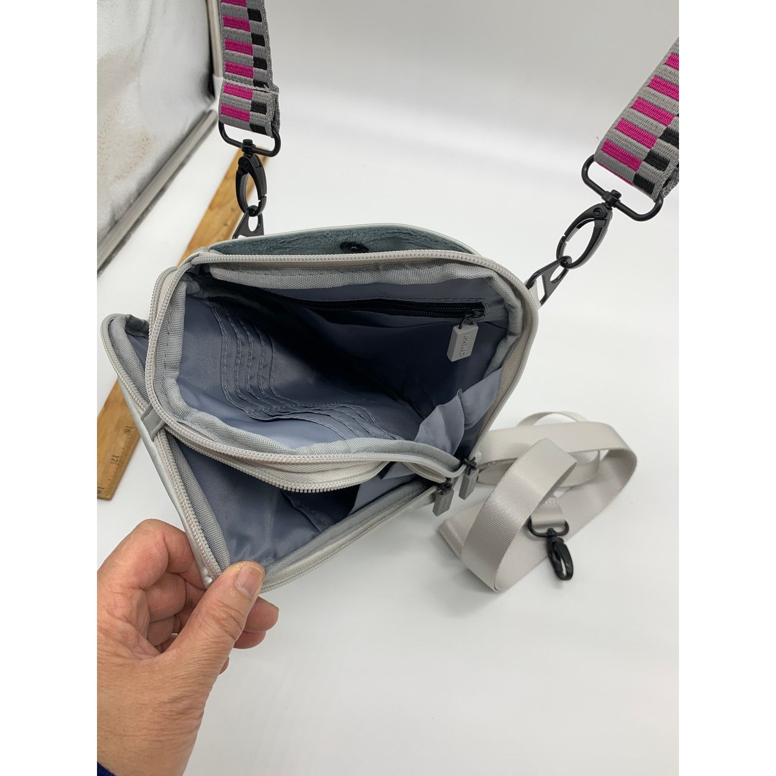 Other IHKWIP Crossbody Purse Womens Everyday Essentials Bag Size ONE SIZE - 4 Thumbnail