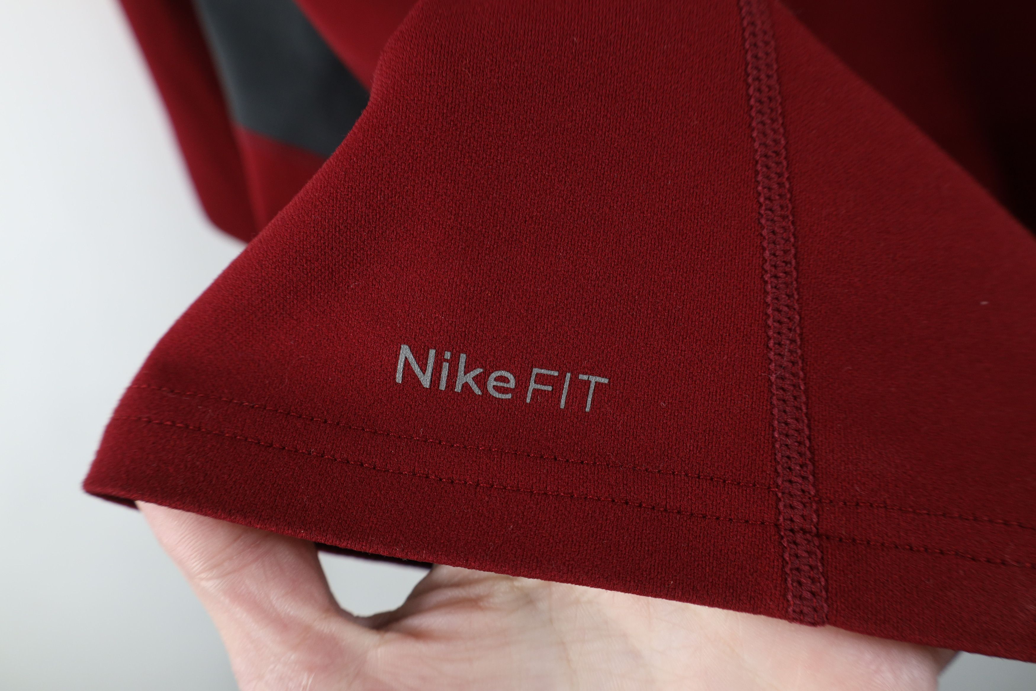 Nike Vintage Nike ACG Mini Swoosh Knit Long Sleeve T-Shirt Red Size US XXL / EU 58 / 5 - 6 Thumbnail