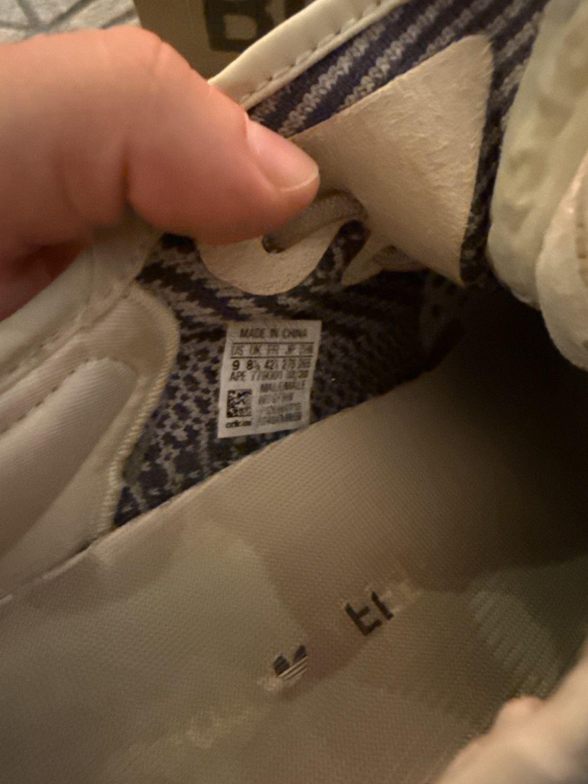 Yeezy Yeezy 350 Ash Pearl Size US 9 / EU 42 - 6 Thumbnail