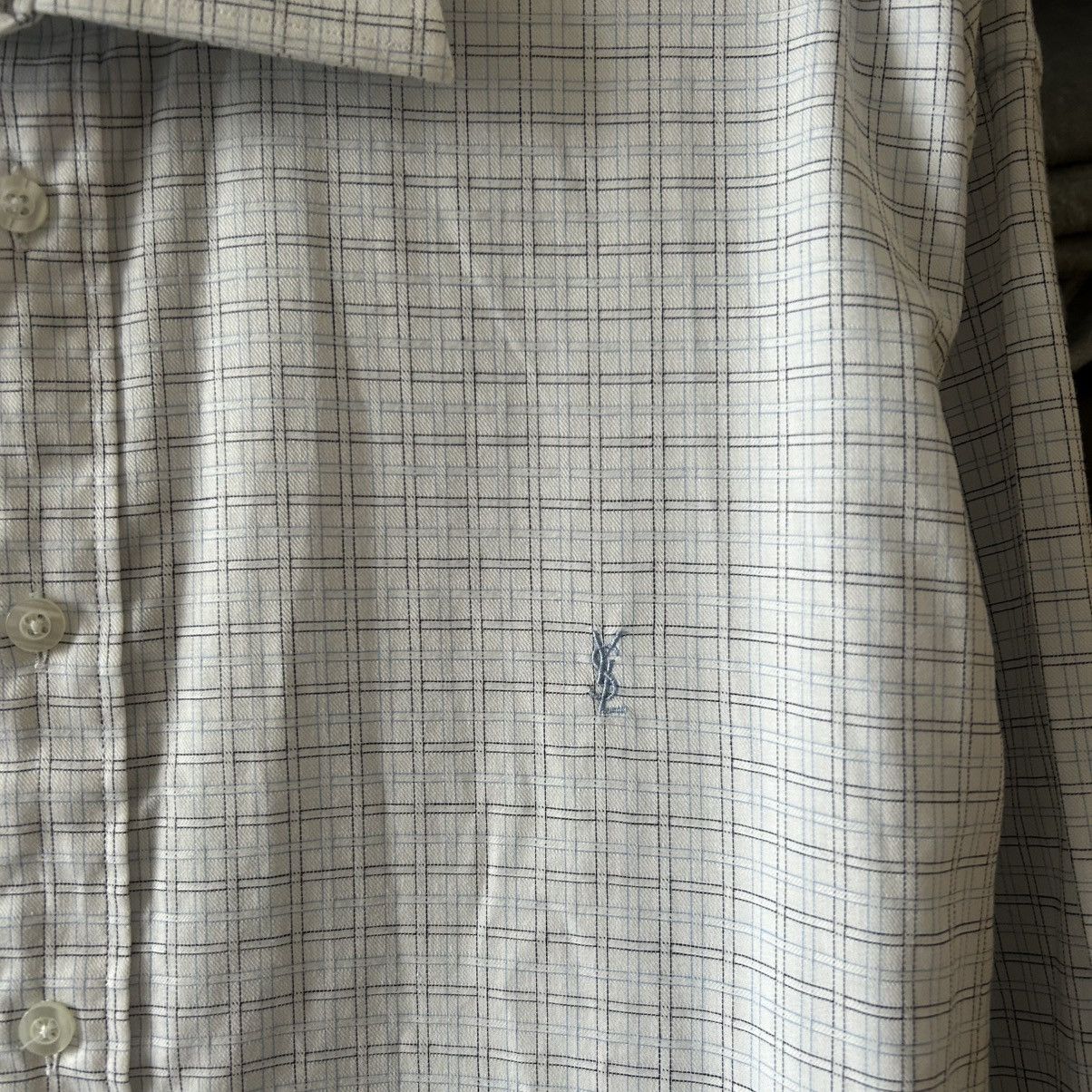 Yves Saint Laurent Luxury Yves Saint Laurent Small Logo Basic designer shirt Size US L / EU 52-54 / 3 - 3 Thumbnail