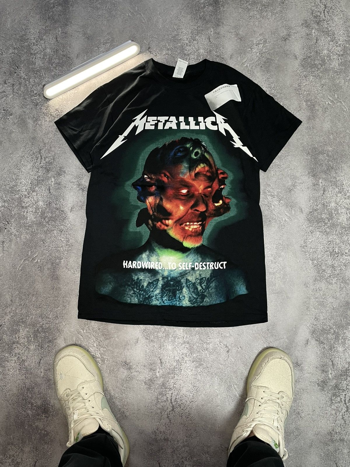 Band Tees Metallica Hardwired to Self Destruct Worldwired Tour Tee Size US S / EU 44-46 / 1 - 1 Thumbnail