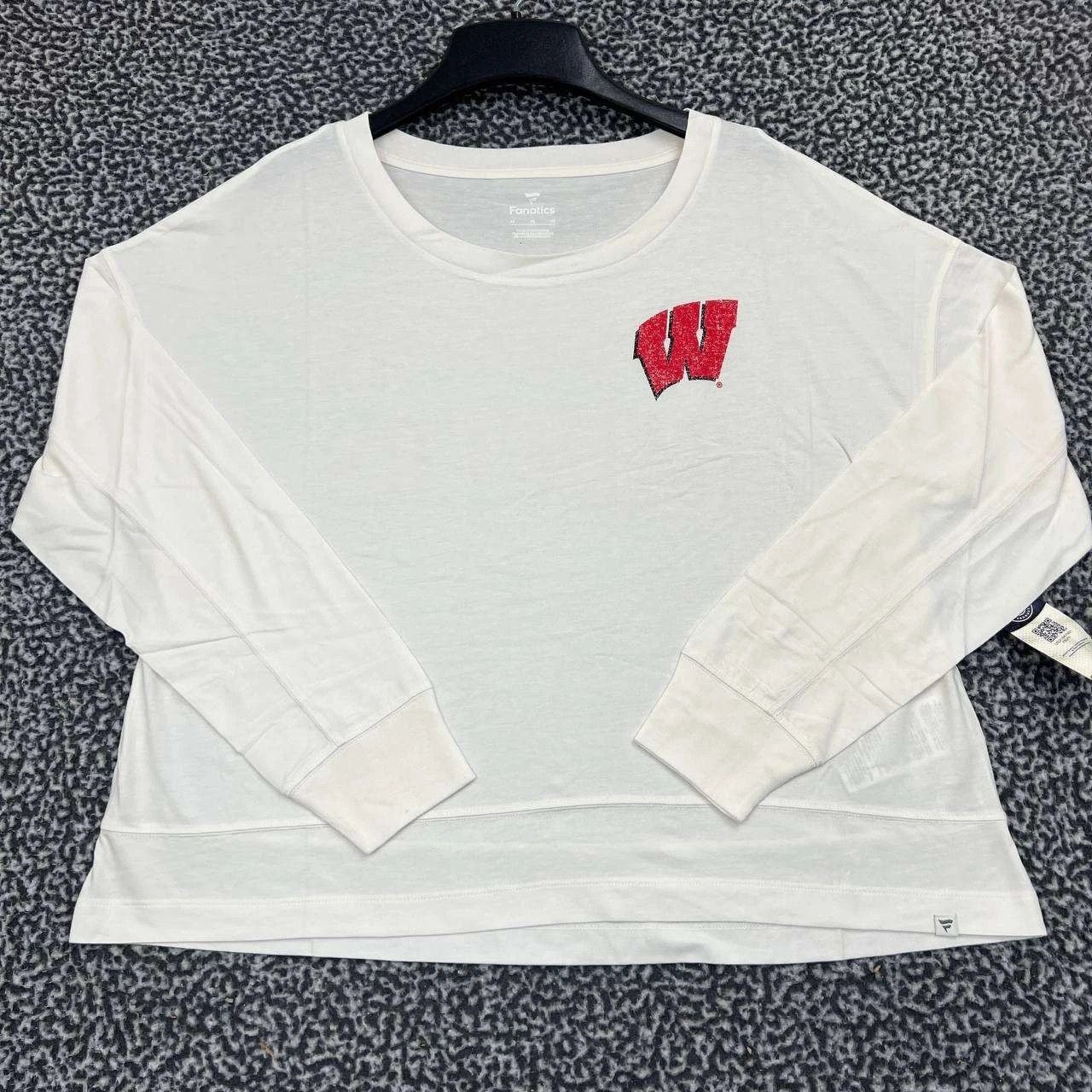 Other Wisconsin Badgers Shirt Women Long Sleeve Crew Neck New M Size M / US 6-8 / IT 42-44 - 1 Thumbnail