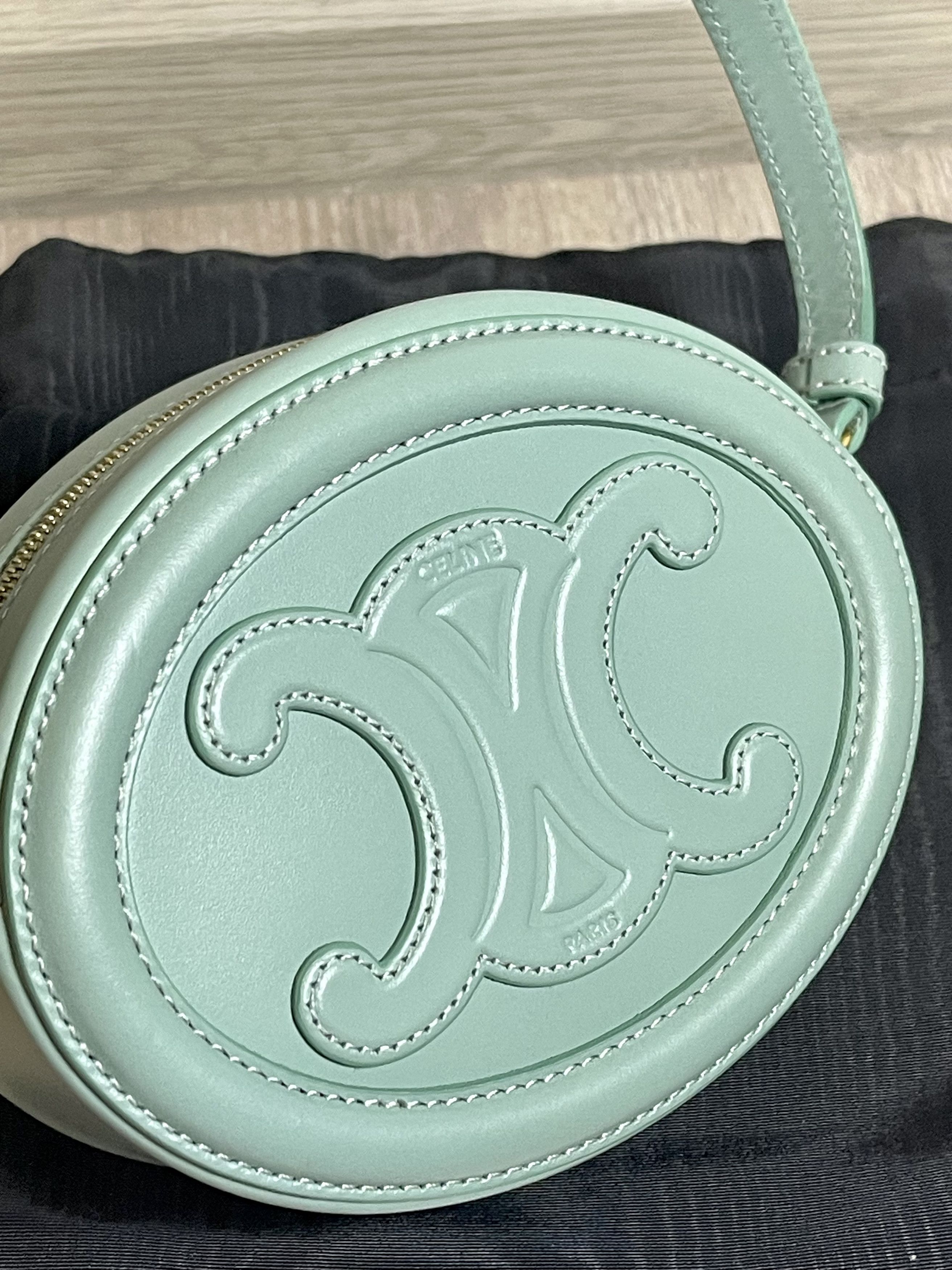 Celine Celine Crossbody Oval Purse Cuir Triomphe Size ONE SIZE - 3 Thumbnail