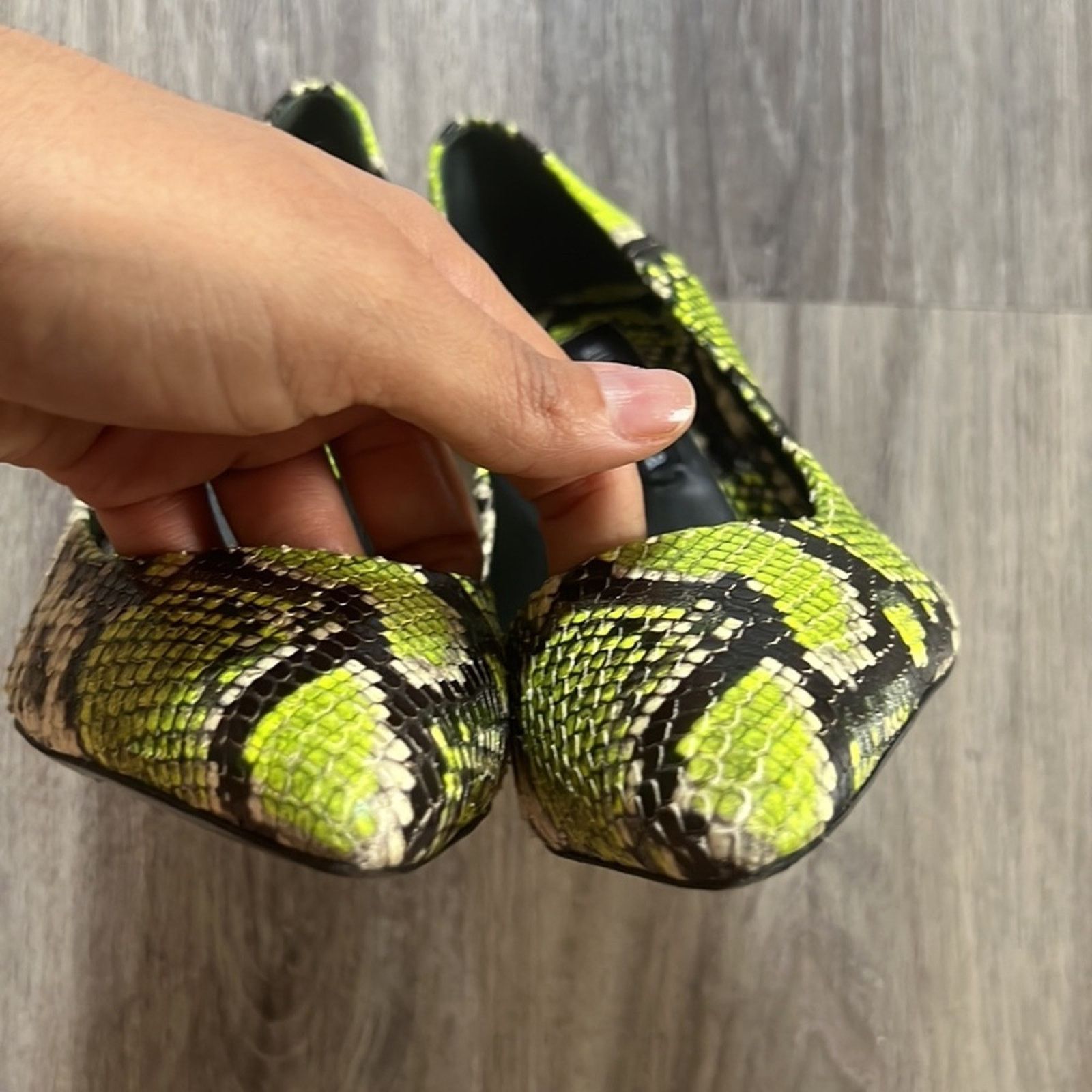Alice + Olivia Alice and Olivia x Revolve Creda Heels in Neon Animal Print Size US 9 / IT 39 - 6 Thumbnail