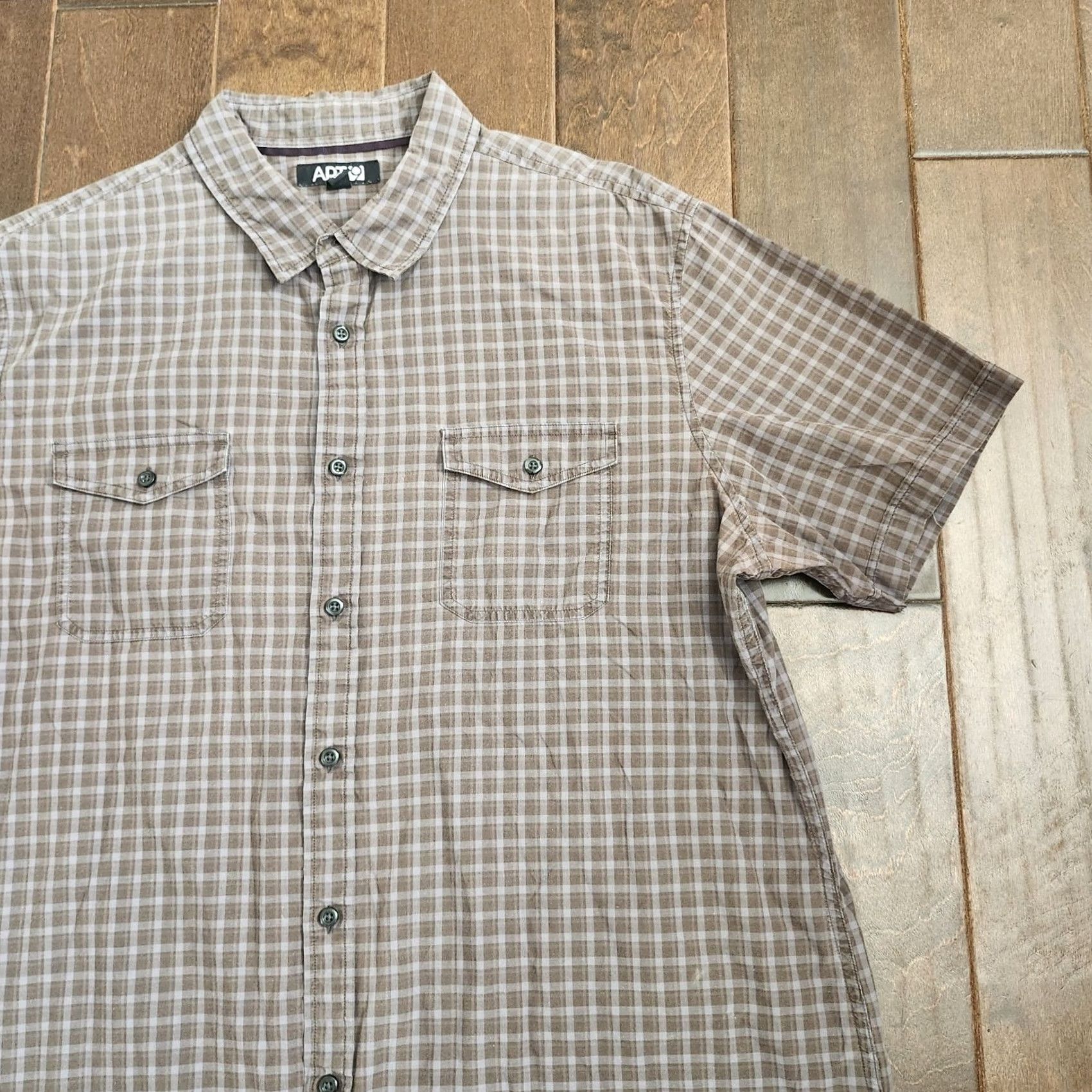 Vintage Apt 9 Men's Brown Short Sleeve Plaid Button-Up Shirt XL Regular Cotton - Casual, Travel, All Seasons Size US XL / EU 56 / 4 - 6 Thumbnail