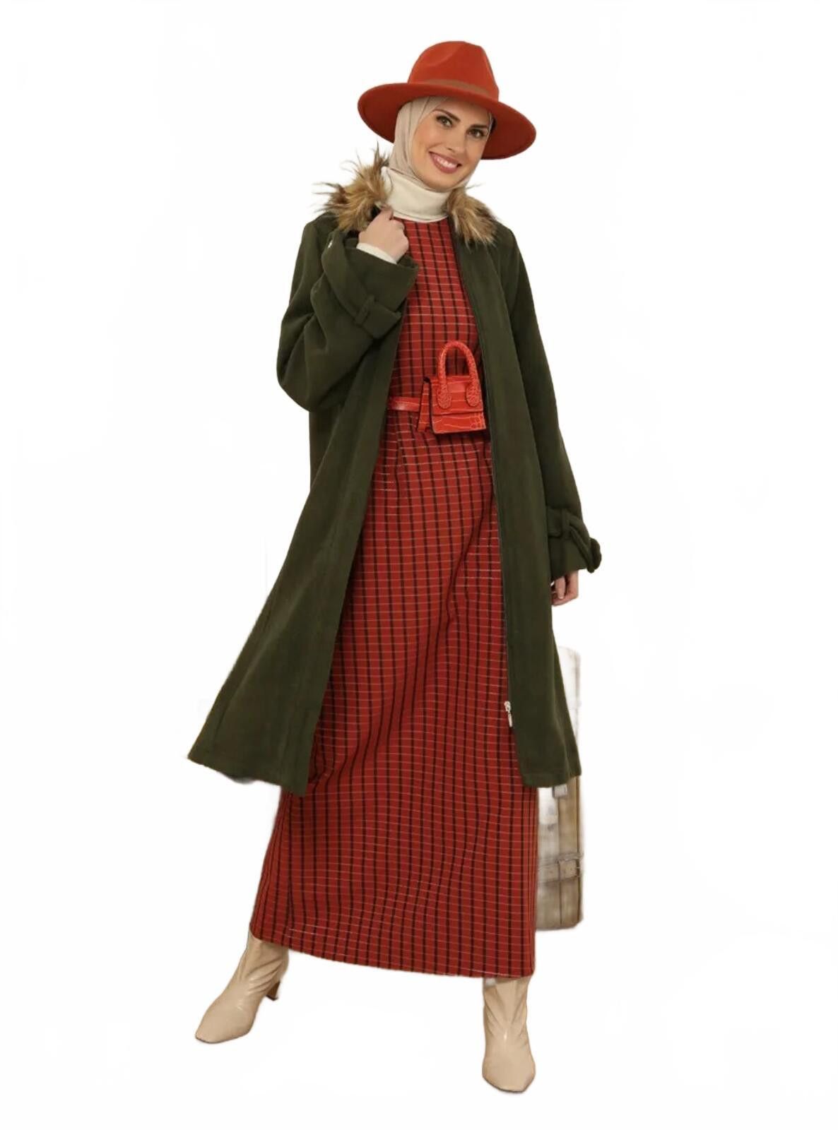 The Unbranded Brand Women's Long Dark Green Coat with Faux Fur Collar Size XL / US 12-14 / IT 48-50 - 3 Thumbnail