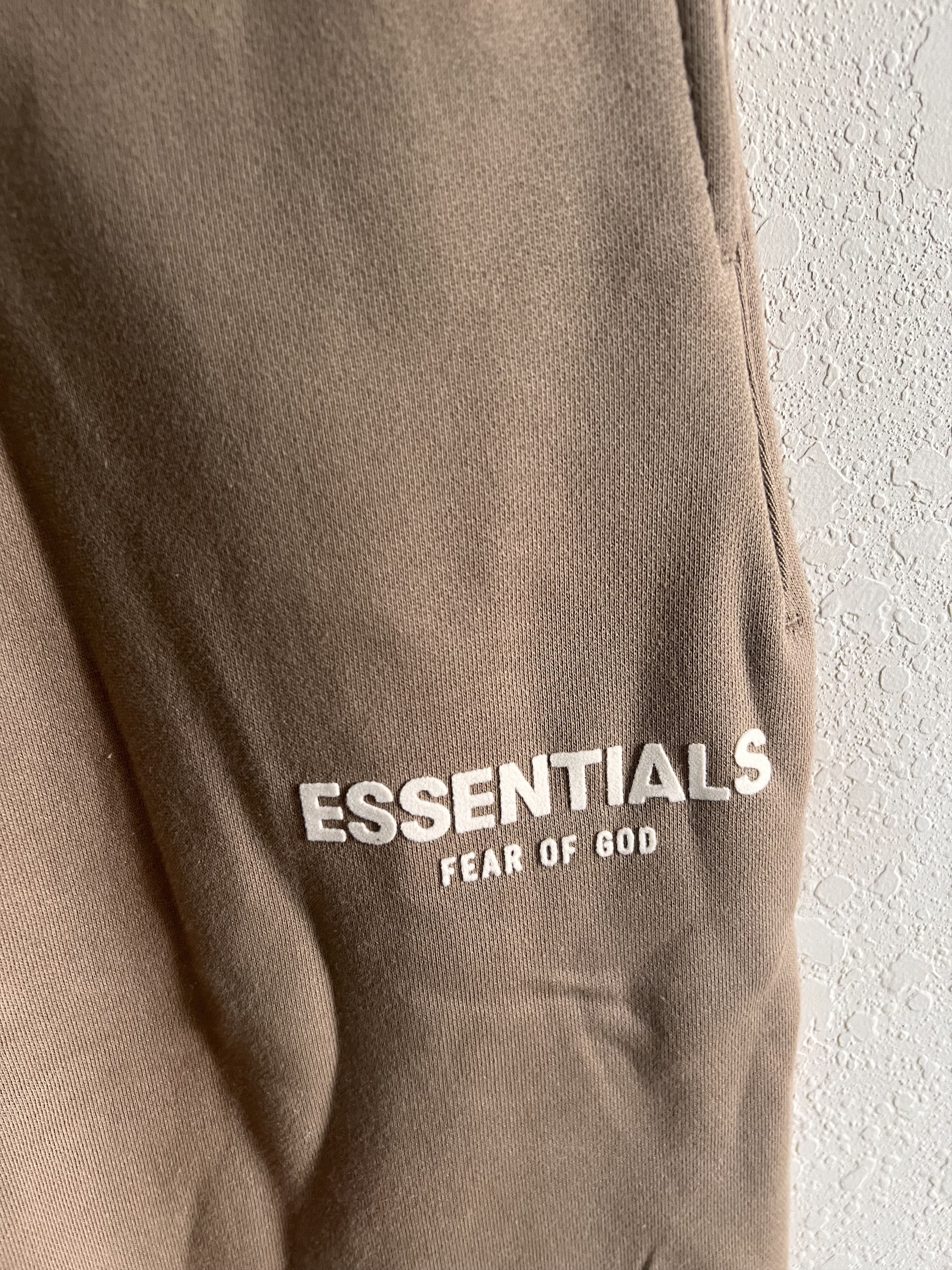 Fear of God Fear of God Essentials Relaxed Sweatpants Oak Size US 30 / EU 46 - 4 Thumbnail