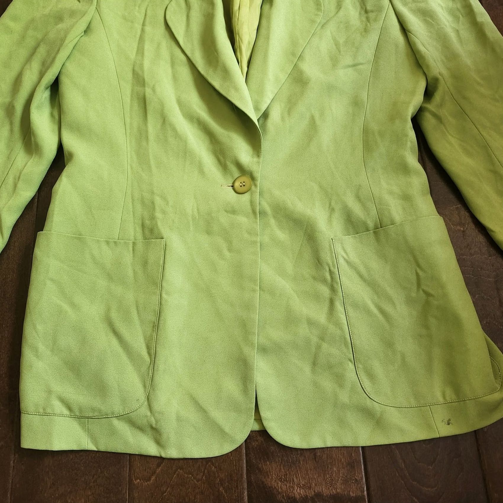 Vintage Tahari Daniele O by Tahari Women's Blazer Green One Button Size 10 Dry Clean Only Stains Vintage No Regular Jacket Mens? Size L / US 10 / IT 46 - 7 Thumbnail