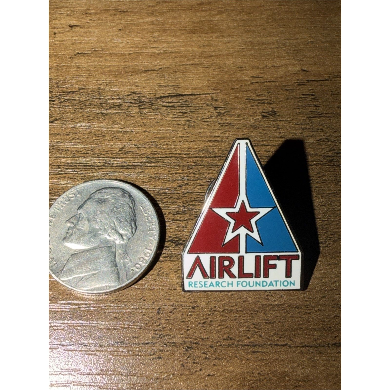 The Unbranded Brand Airlift Research Foundation Lapel Pin United States Vintage Size ONE SIZE - 5 Thumbnail