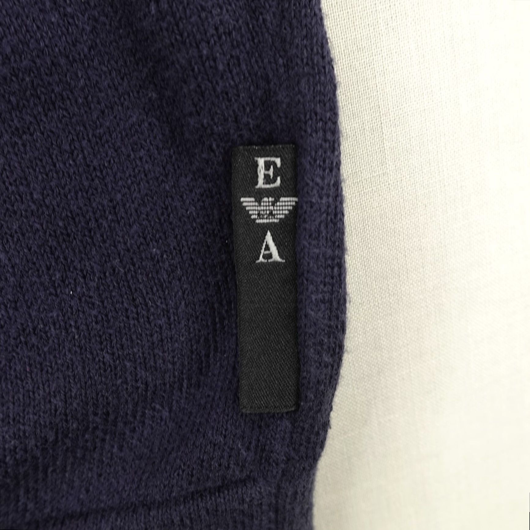 Emporio Armani VINTAGE Emporio Armani Sweater Mens XL Blue Solid V-Neck Pullover Lightweight Cotton Outdoor Preppy Size US XL / EU 56 / 4 - 3 Thumbnail