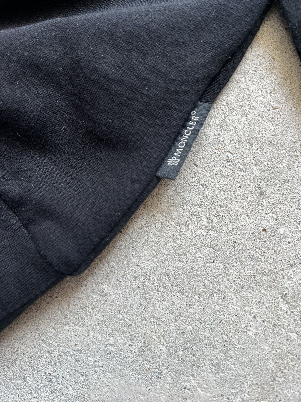 Moncler Moncler sweatshirt big logo embroidered Size XS / US 0-2 / IT 36-38 - 3 Thumbnail