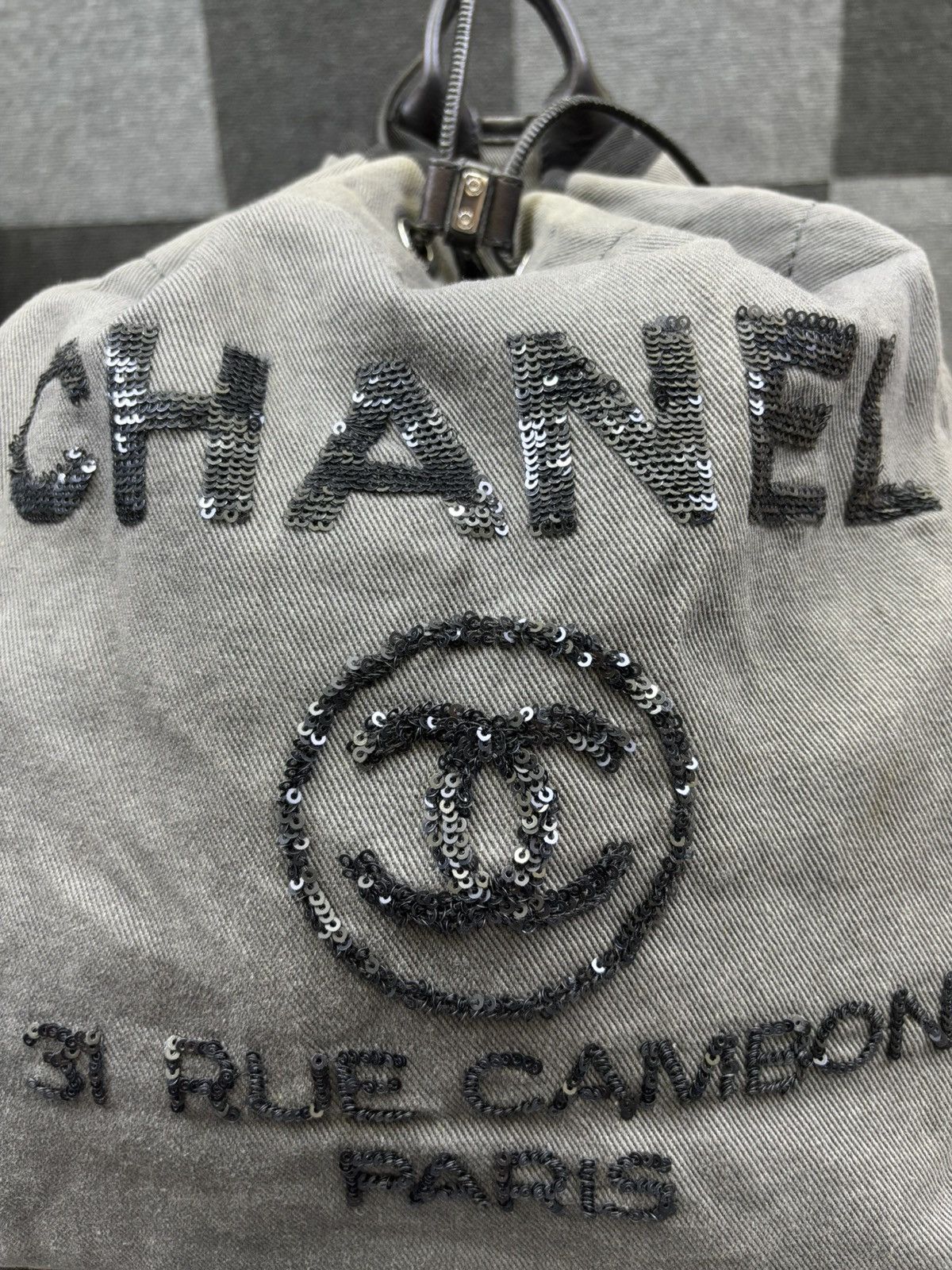 Chanel Chanel 31 Rue Cambon Paris Deauville Dark Grey Size ONE SIZE - 2 Thumbnail