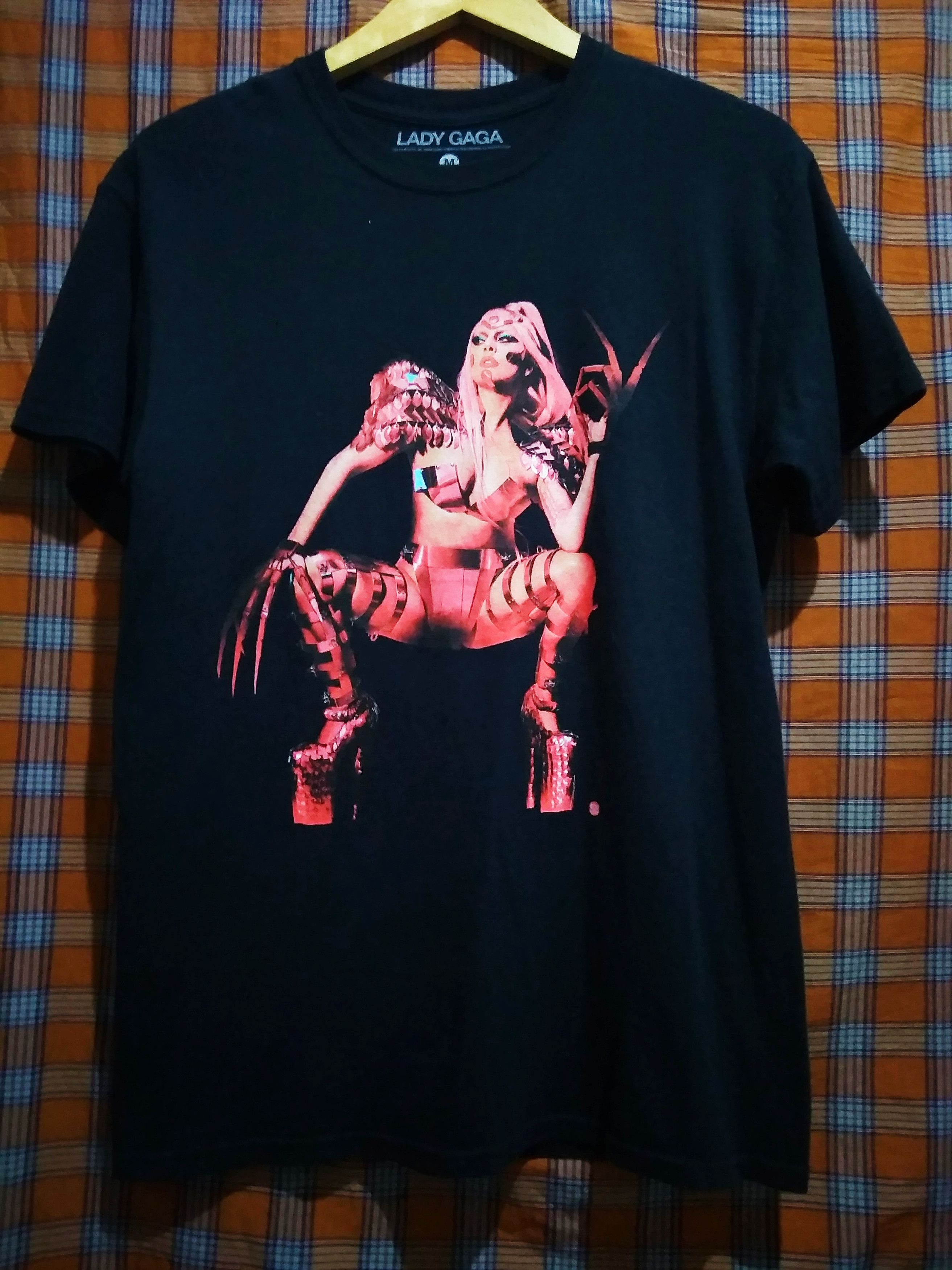 Band Tees Lady Gaga Chromatica ©2020 first print t shirt bravado Size US M / EU 48-50 / 2 - 4 Thumbnail