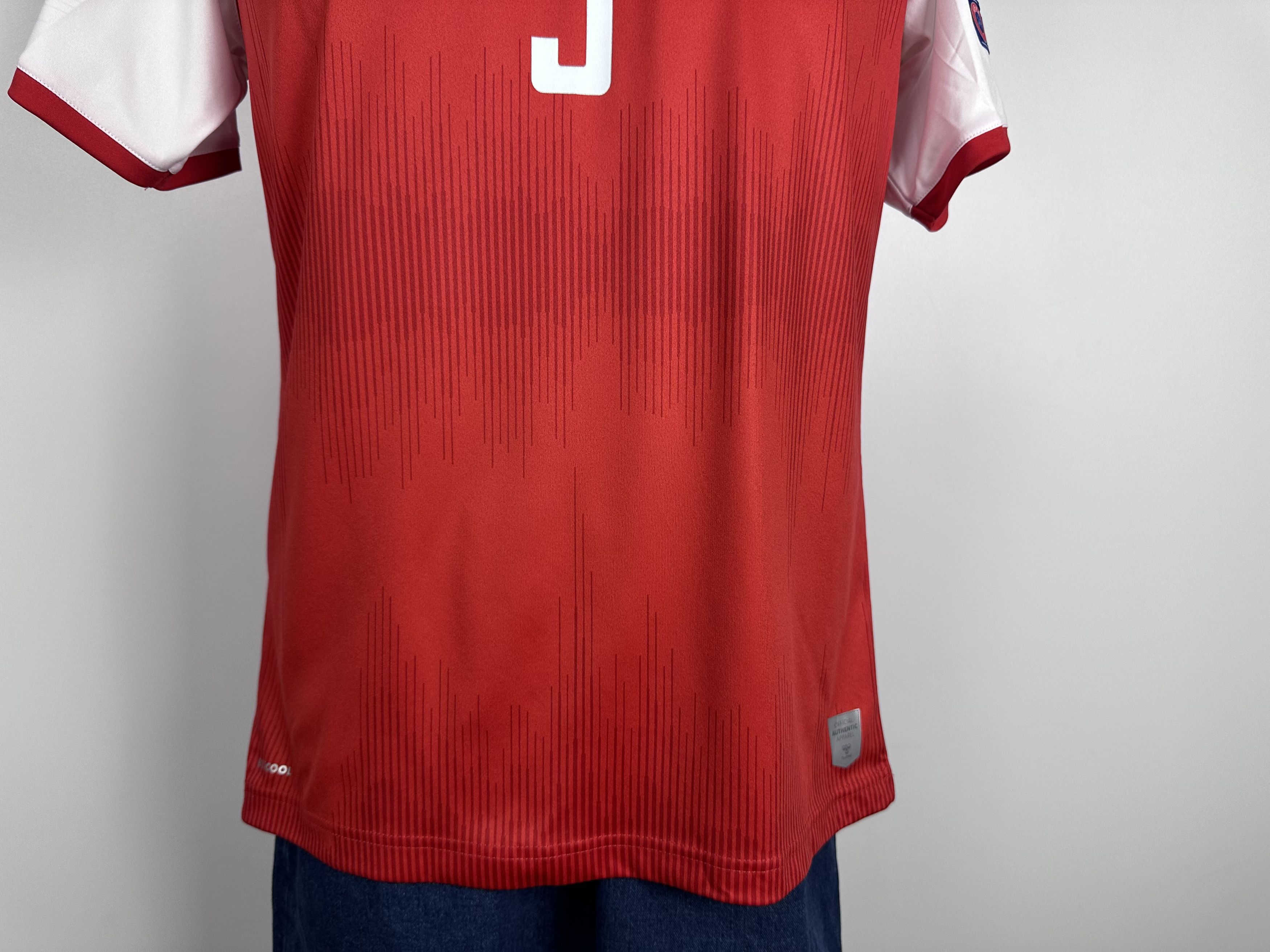 Hummel DENMARK 2021 2022 FOOTBALL SHIRT SOCCER JERSEY #5 MAEHLE Size US L / EU 52-54 / 3 - 8 Thumbnail