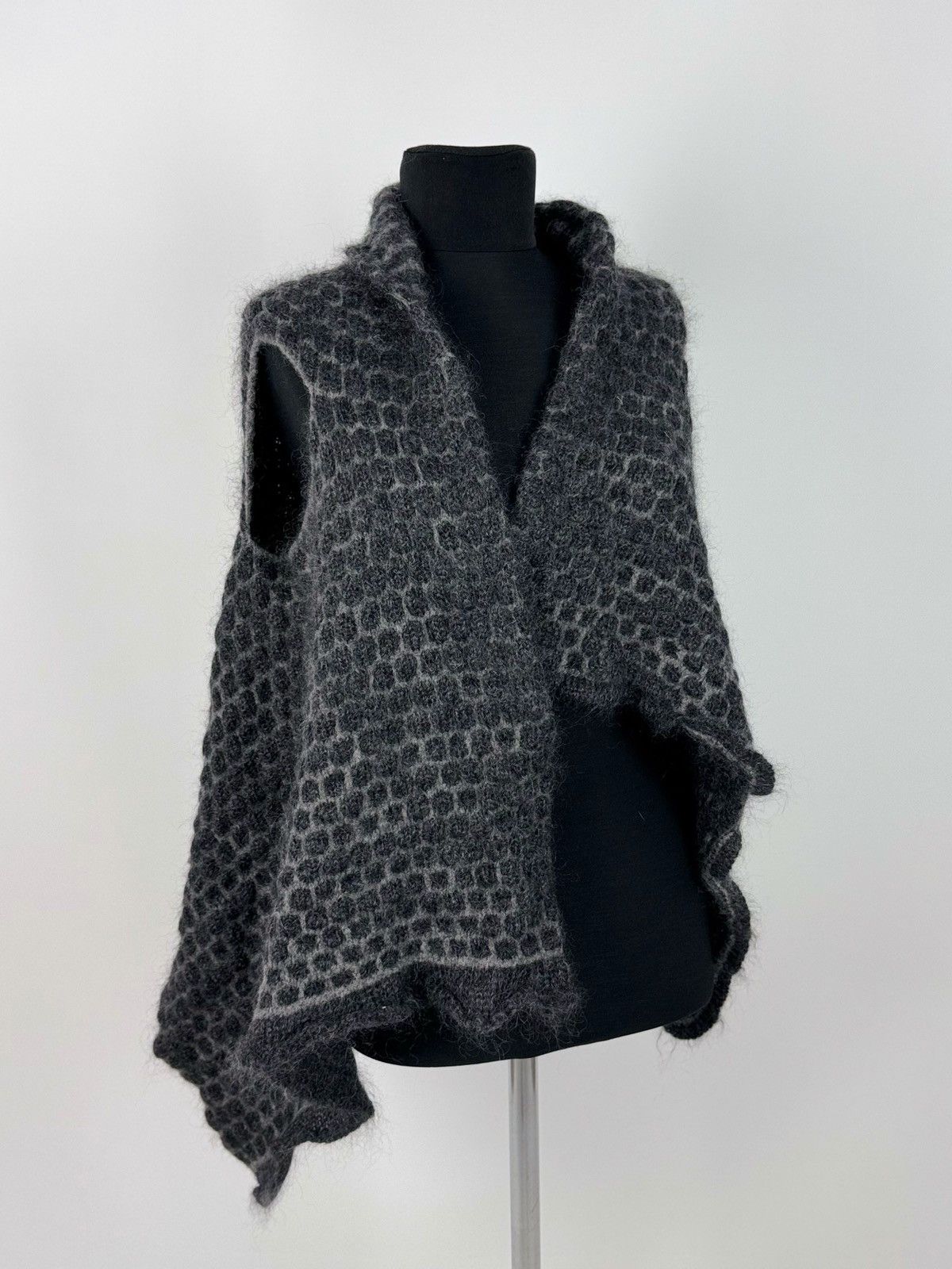 Sarah Pacini Sarah Pacini Ruched Wool Knit Vest Size M / US 6-8 / IT 42-44 - 3 Thumbnail