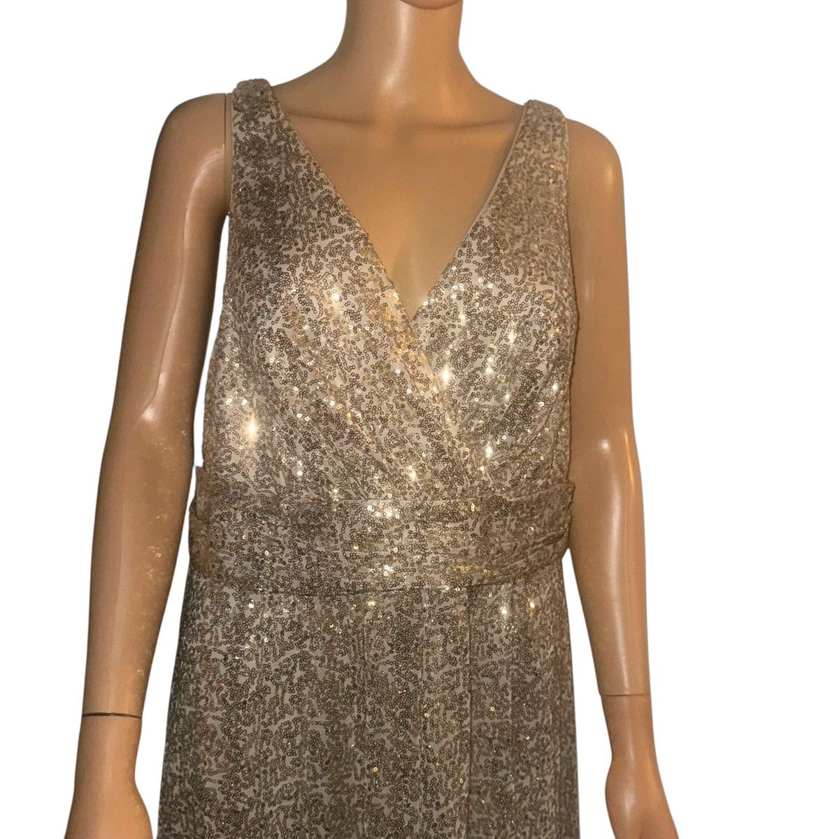 Other David’s bridal sleeveless gold sequined formal gown Size XXL / US 16-18 / IT 52-54 - 4 Thumbnail