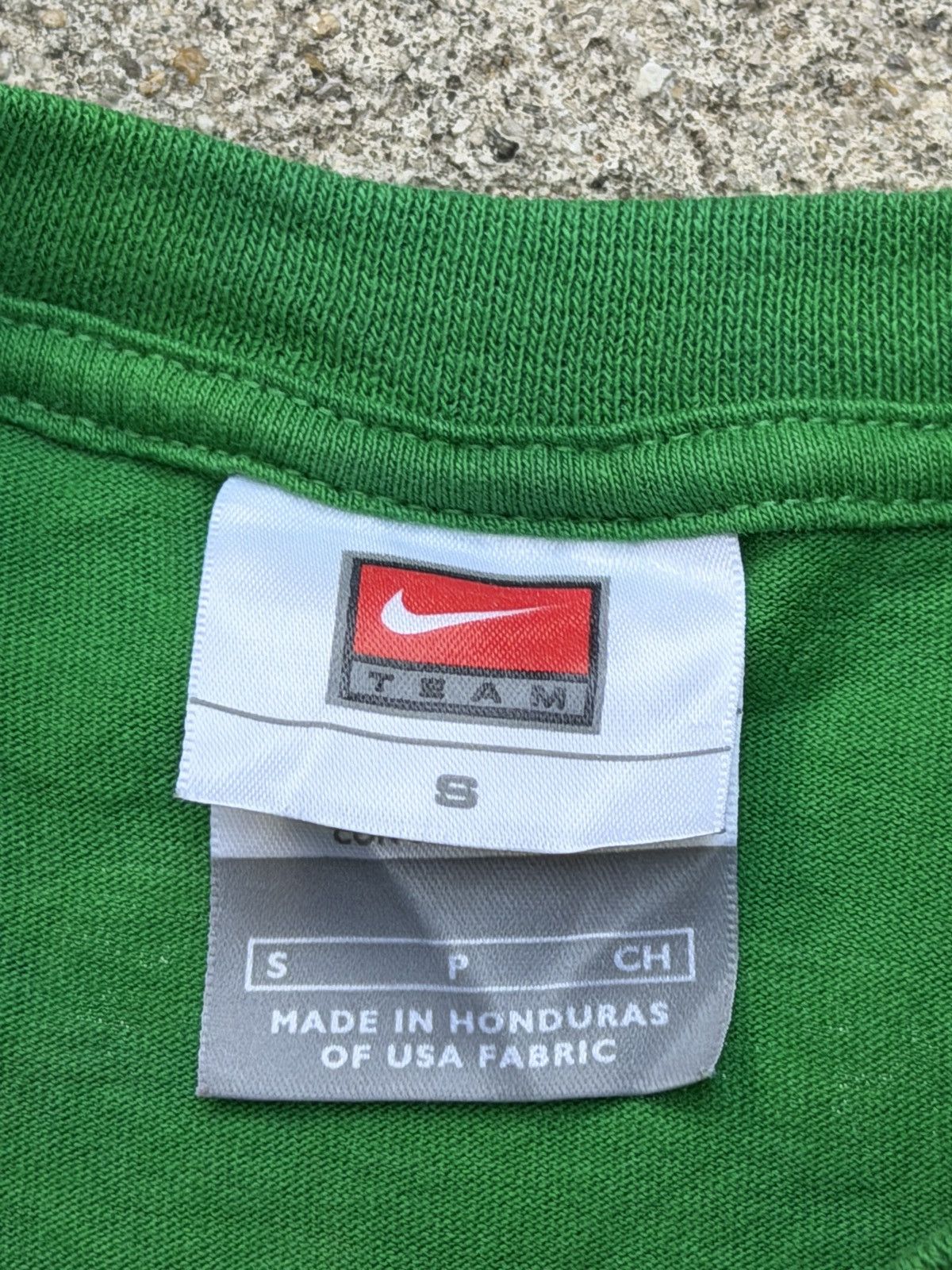 Nike Vintage Brazil 00's "Ronaldinho No.10" T-shirt Size US S / EU 44-46 / 1 - 6 Thumbnail