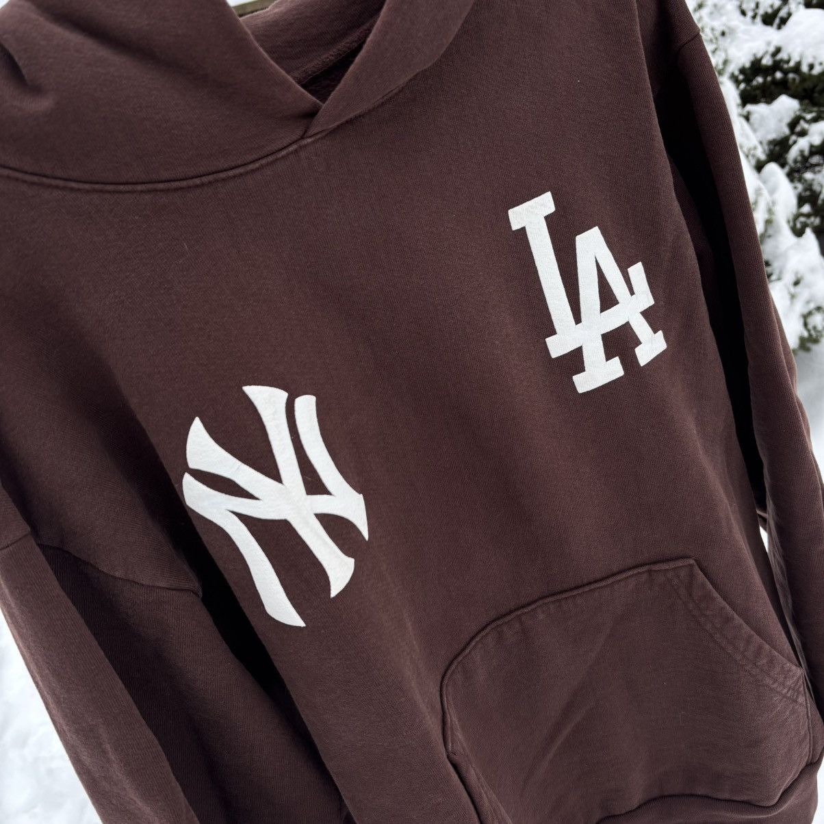 Holiday Brand Rare!! Holiday Brand NY LA Hoodie Size US L / EU 52-54 / 3 - 2 Thumbnail