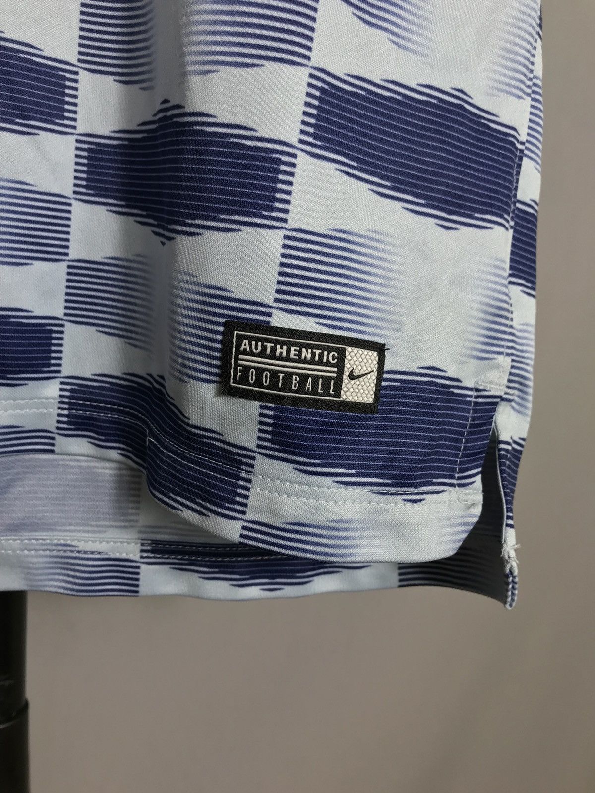 Nike × Sports Specialties 2017-2018 TOTTENHAM Pre-Match Football Shirt Squad GX Top Size US S / EU 44-46 / 1 - 5 Thumbnail
