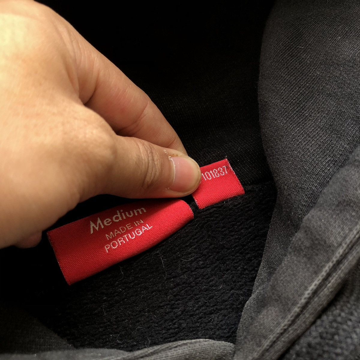 Supreme Supreme Taboo! Potraid FW18 Size US L / EU 52-54 / 3 - 4 Thumbnail
