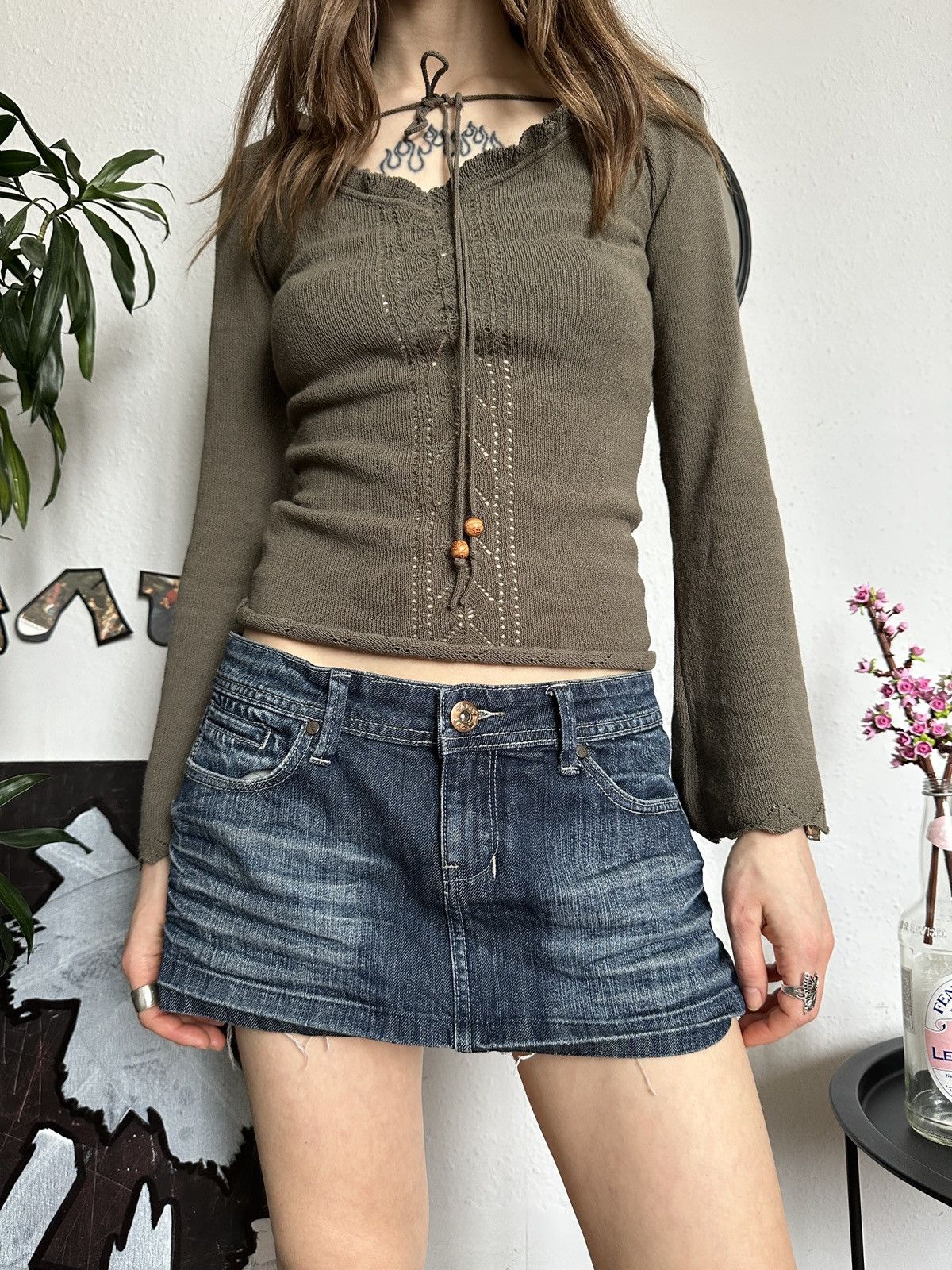 Japanese Brand × Vintage Y2K Sexy Distressed Grunge Micro Mini denim skirt Size 34" / US 12 / IT 48 - 1 Thumbnail