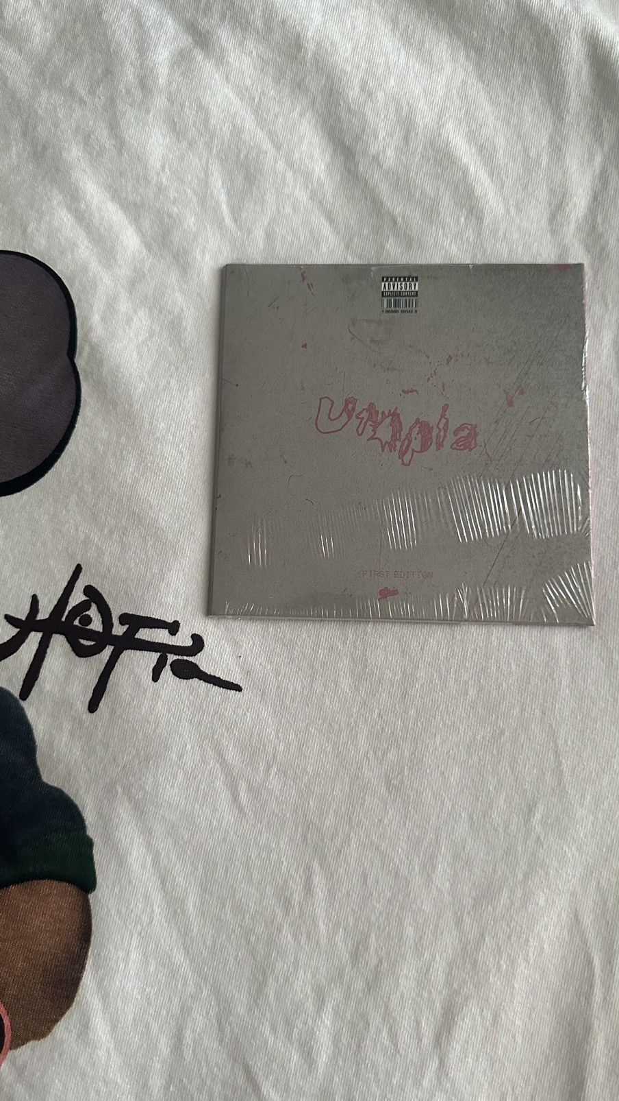 Kaws Travis Scott x Kaws Utopia Tee + CD Size US XL / EU 56 / 4 - 5 Thumbnail