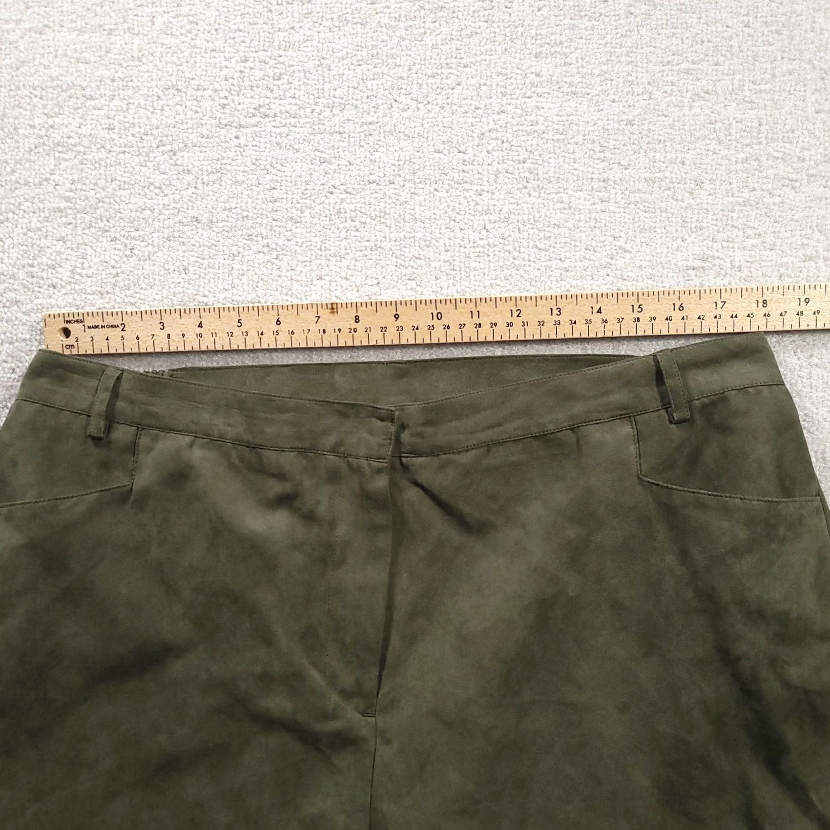 Vintage Jaclyn Smith Plus Size 20W Dress Pants Green High Rise Elastic Waist Crop Pockets Solid Polyester Tapered Leg Womens Size 42" / US 20 - 3 Thumbnail